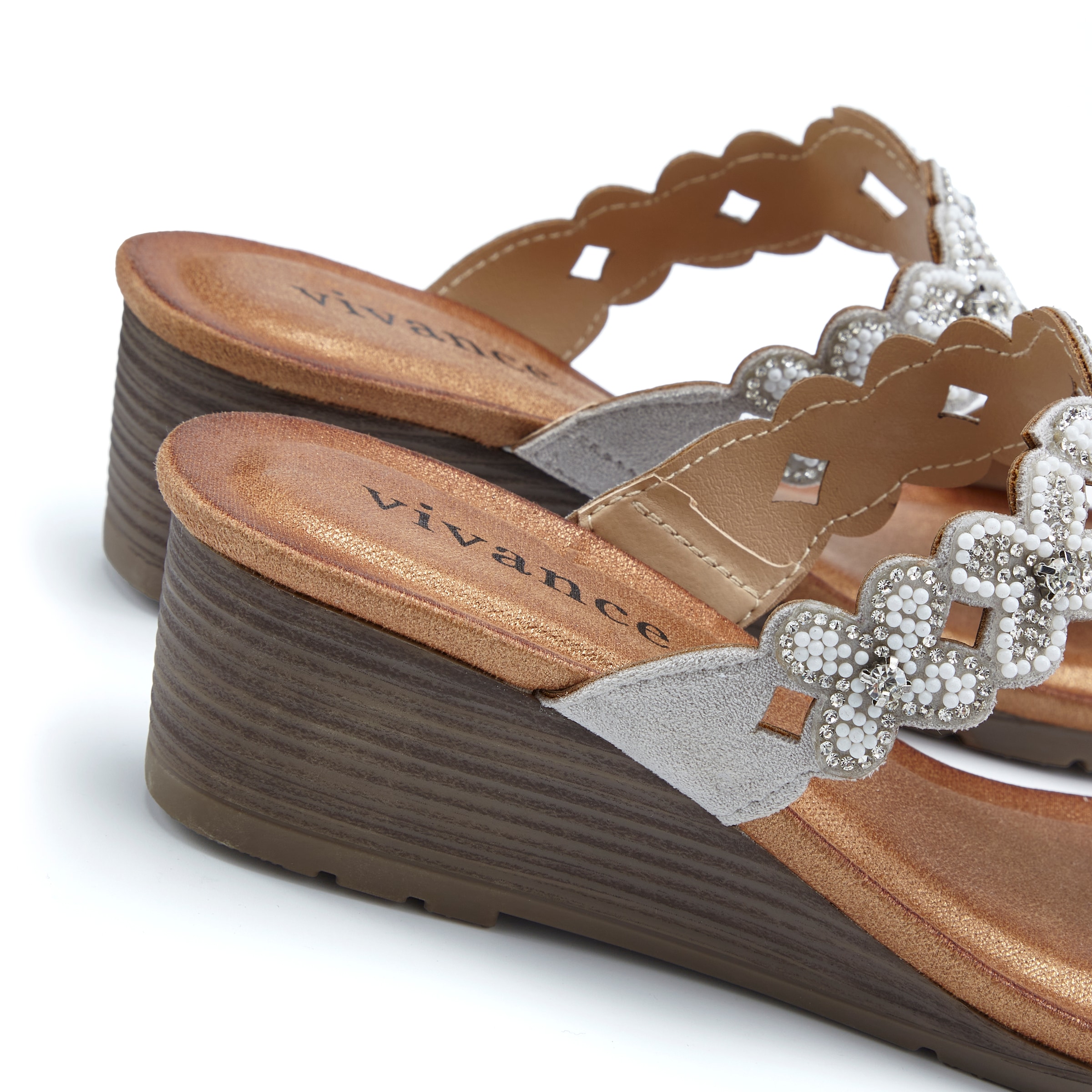 Vivance Pantolette »Mule, Sommerschuh, Sandale,«  avec talon compensé et détails pailletés à la mode