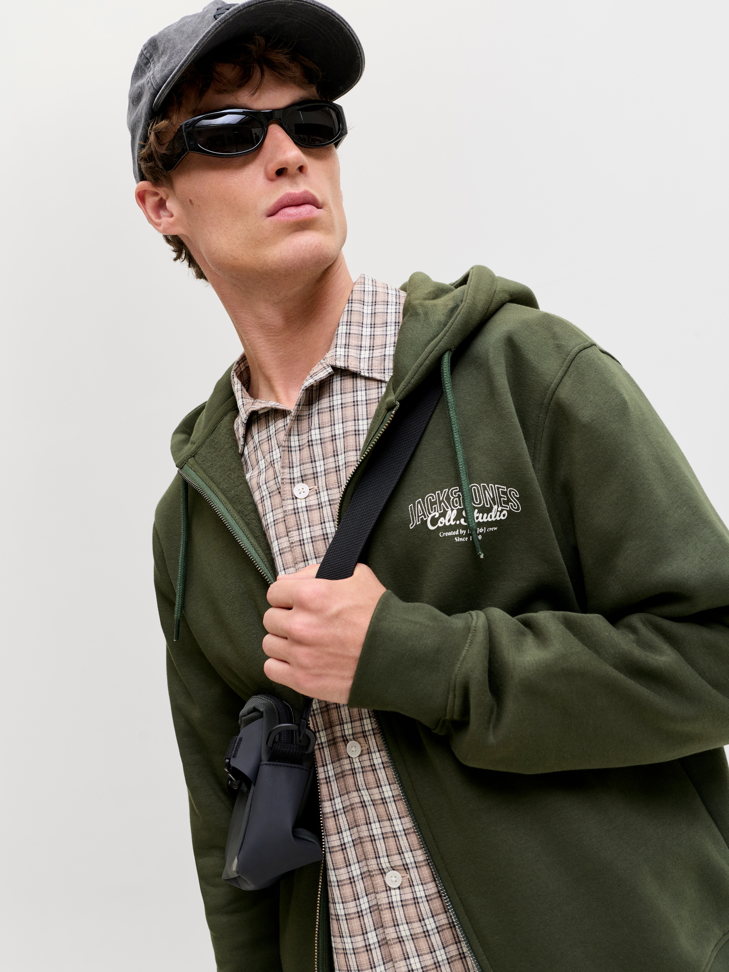 Jack & Jones Sweat à capuche »JJMAKOTO SWEAT ZIP HOOD«