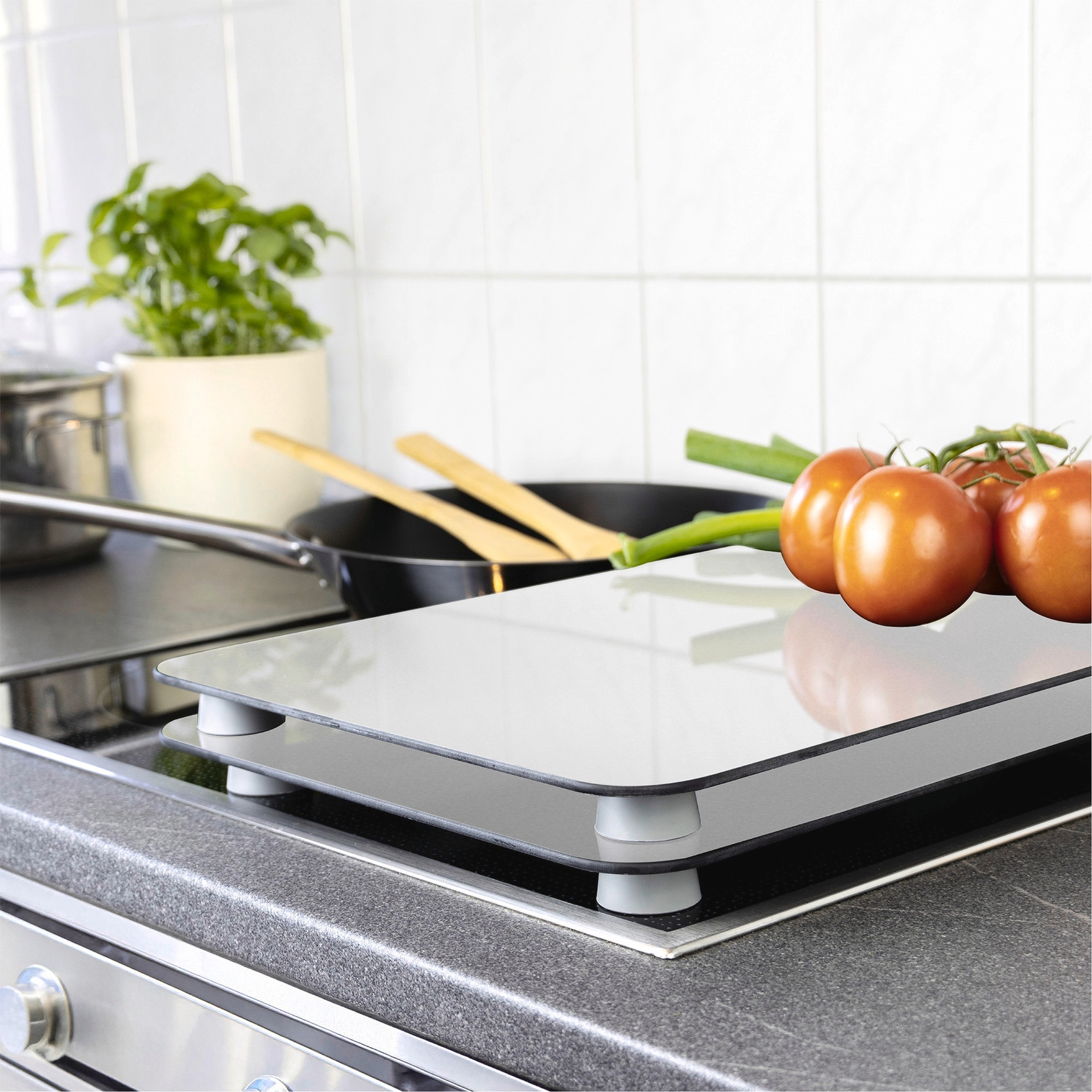 WENKO Herd-Abdeckplatte »Universal Modell Silber« Herdabdeckung für alle Herdarten, kratzfest, mit rutschfesten Füssen