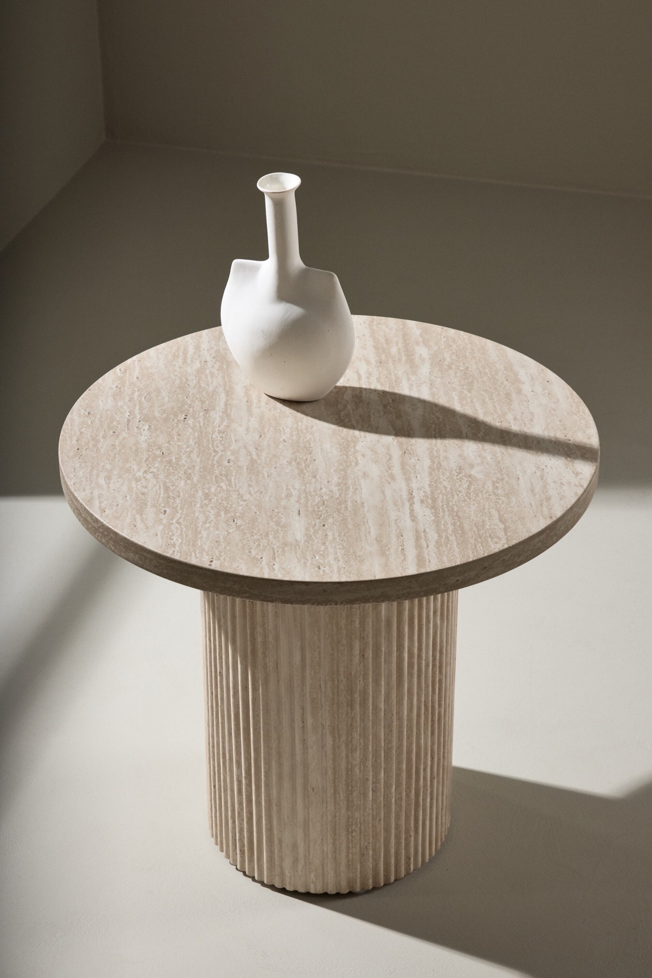 Venture Home Couchtisch »Härön, runder Couchtisch in eleganter Travertinoptik, Ø 50 cm« Sofatisch, MDF, 3D-Papier, rund, weich geformt, einheitlich