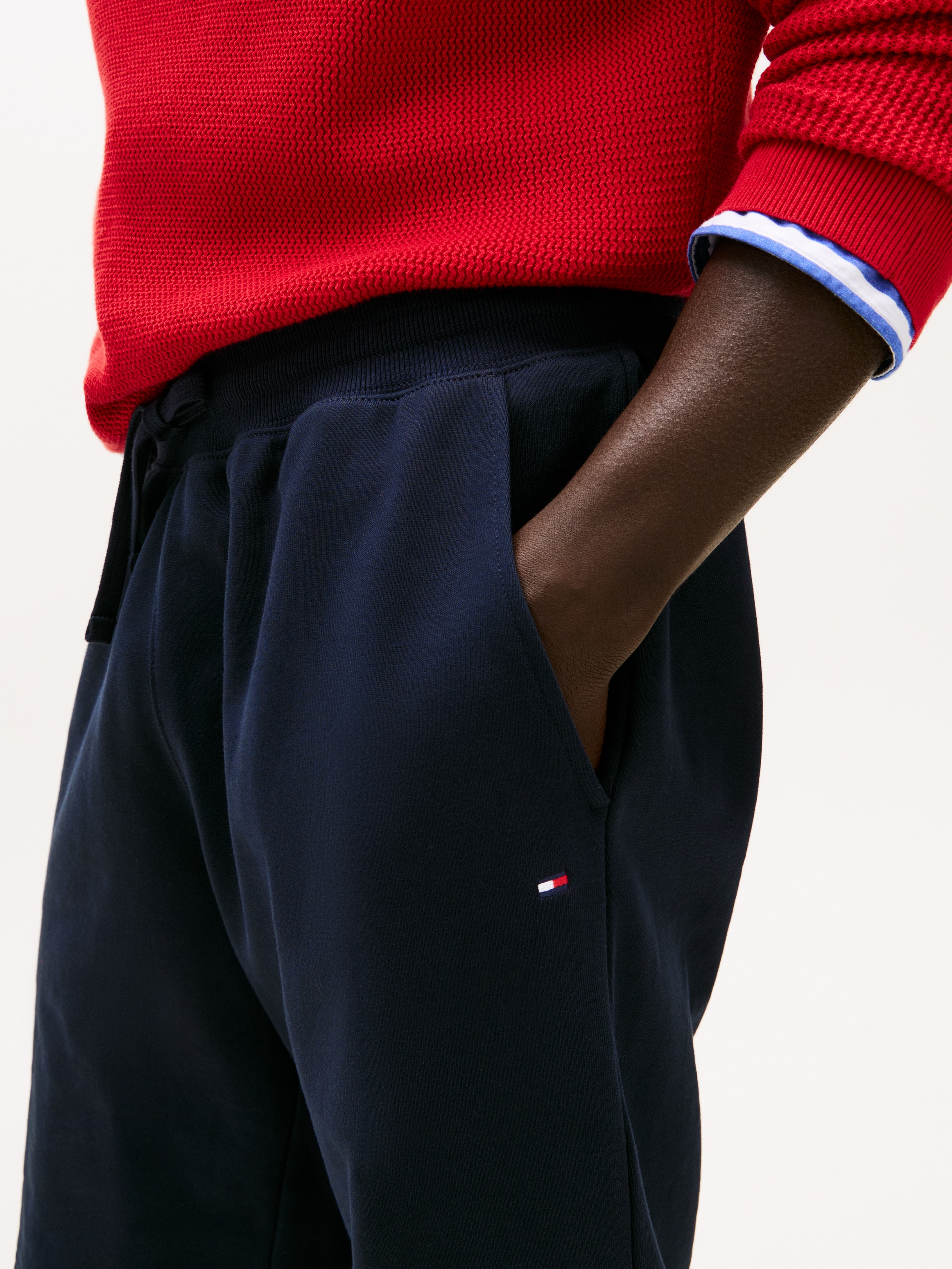 Tommy Hilfiger Sweatshorts »ESSENTIAL TERRY«  coupe régulière avec ceinture élastique