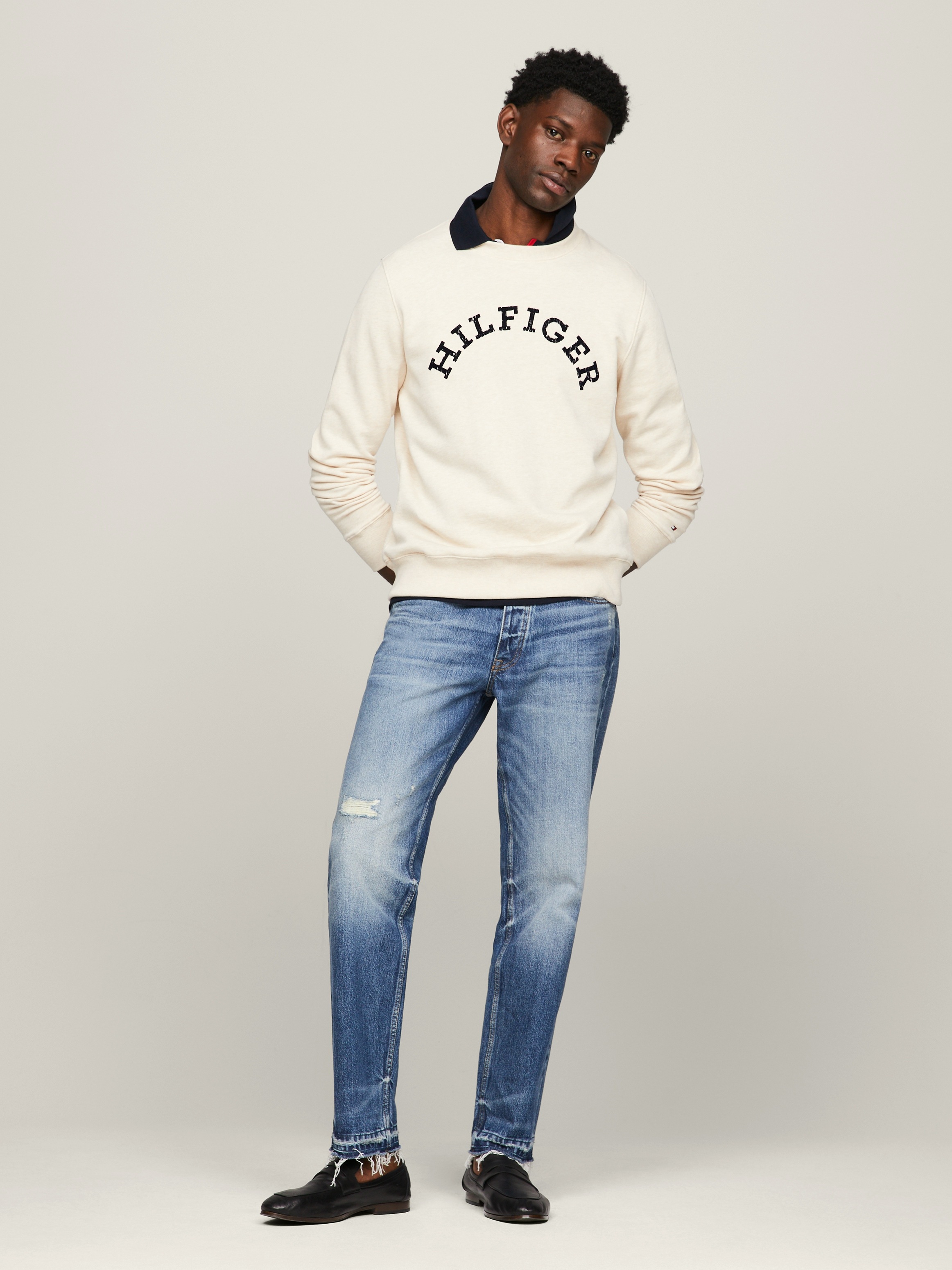 Tommy Hilfiger Sweatshirt »HILFIGER ARCHED HTR SWEATSHIRT«, mit gebrochenem Print
