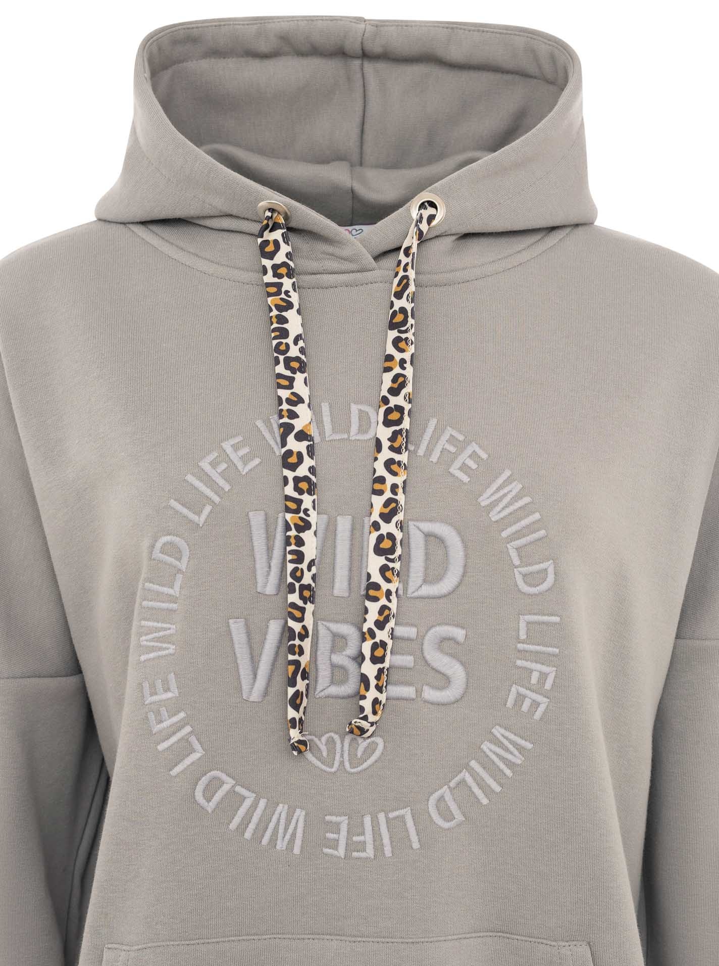 Zwillingsherz Robe en sweat »"Wild Vibes"« Poche kangourou praktische Fronttaschen, Leo-Kordel, tonale Stickerei