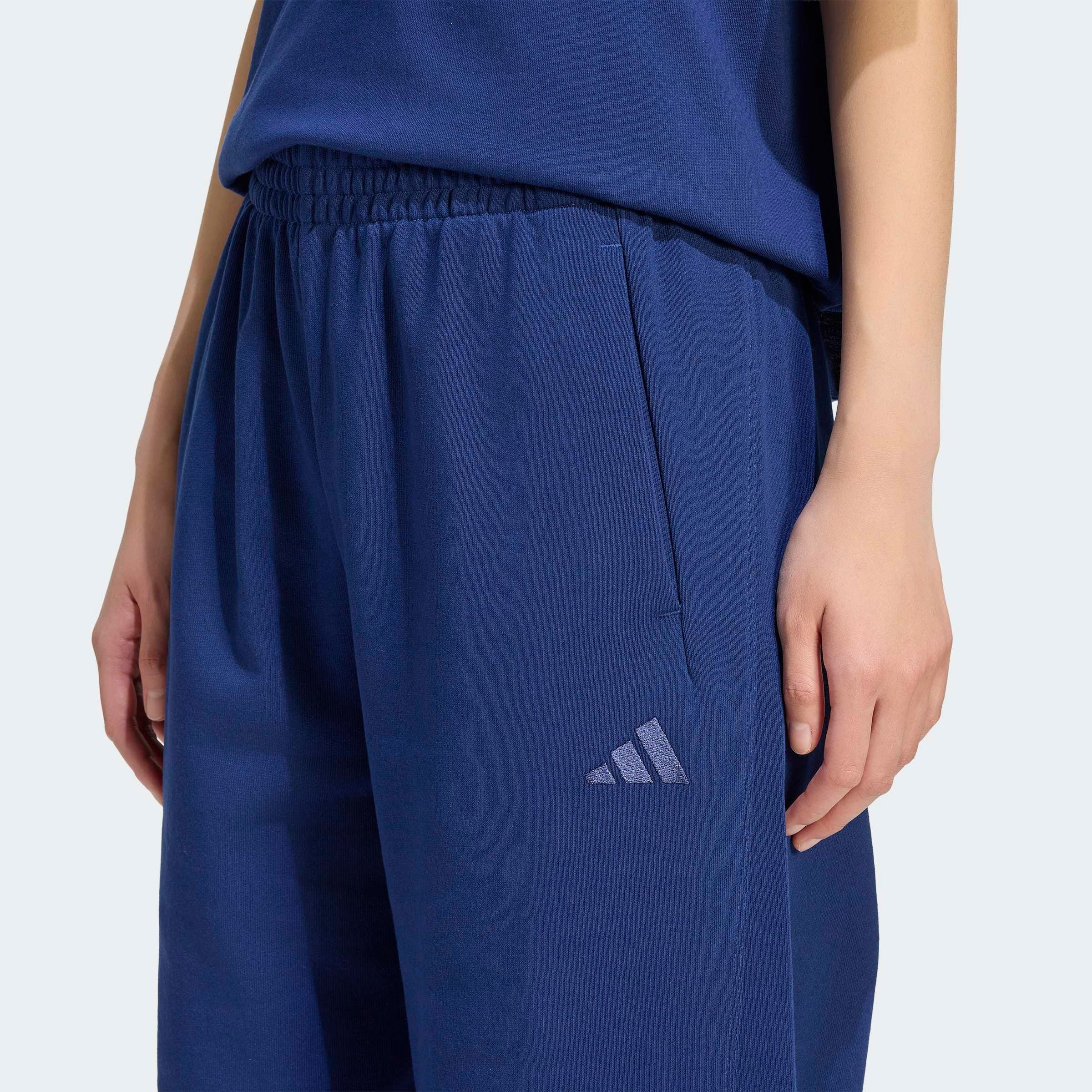 adidas Sportswear Pantalon de sport »ADIDAS KIT, LOCKER GESCHNITTEN, BÜNDCHEN, KLEINES LOGO«