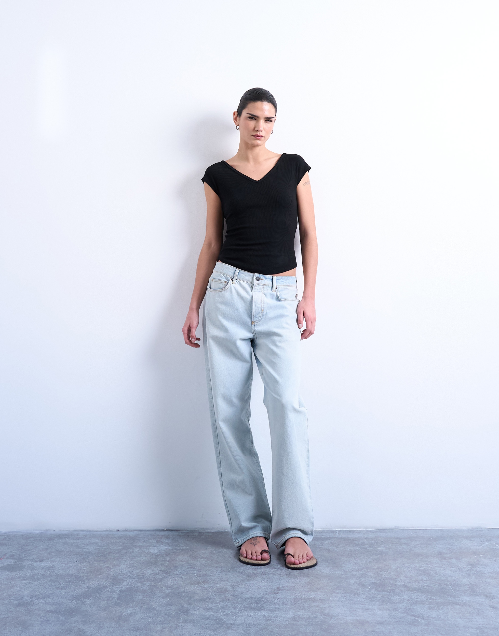 TOPSHOP T-shirt en V »TSLISSY SS V-NECK T-SHIRT JRS NOOS« Mélange de coton, coupe slim