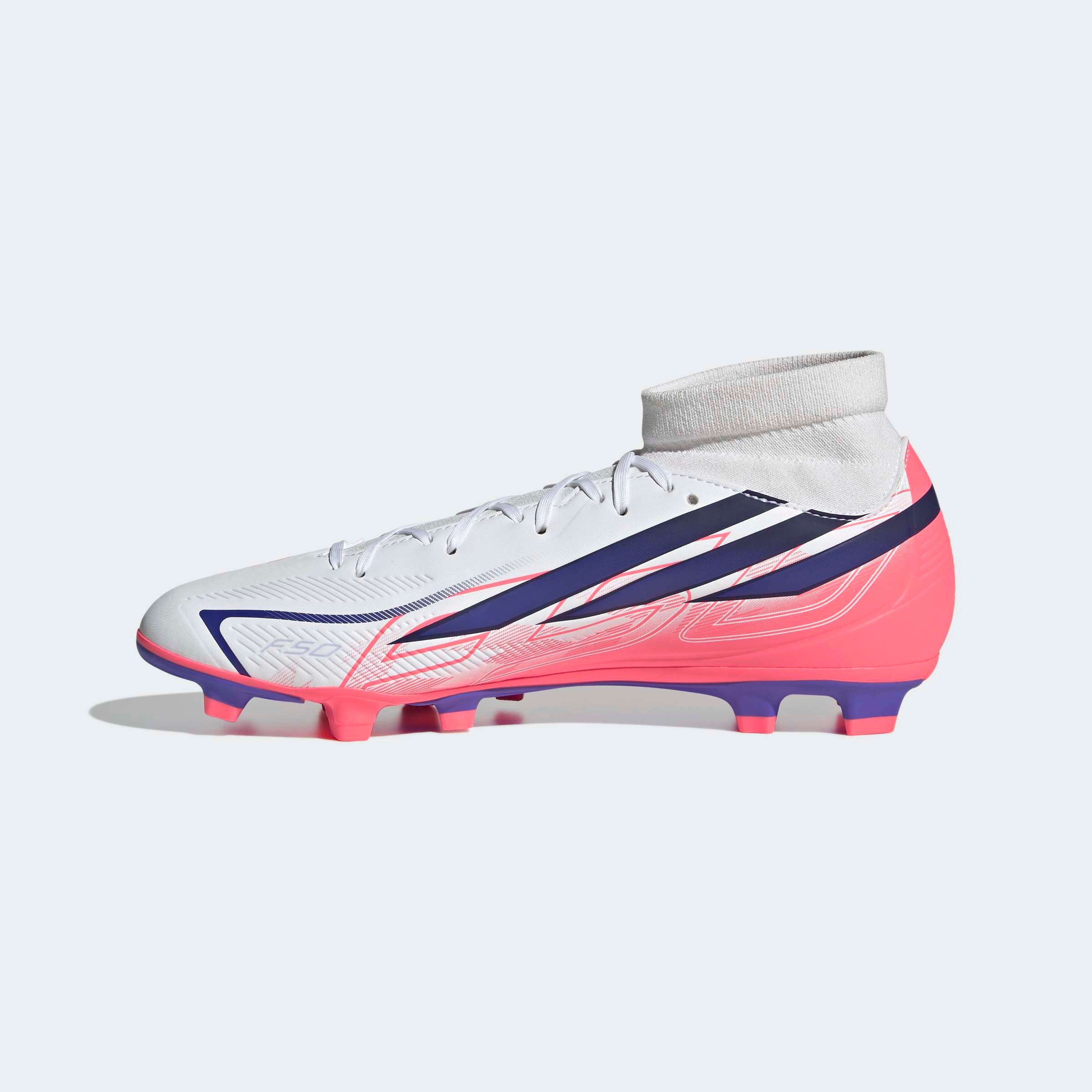 adidas Performance Chaussure de football »F50 HYPERFAST CLUB MID , FESTE / GEMISCHTE BÖDEN«  adapté à de nombreux types de sols