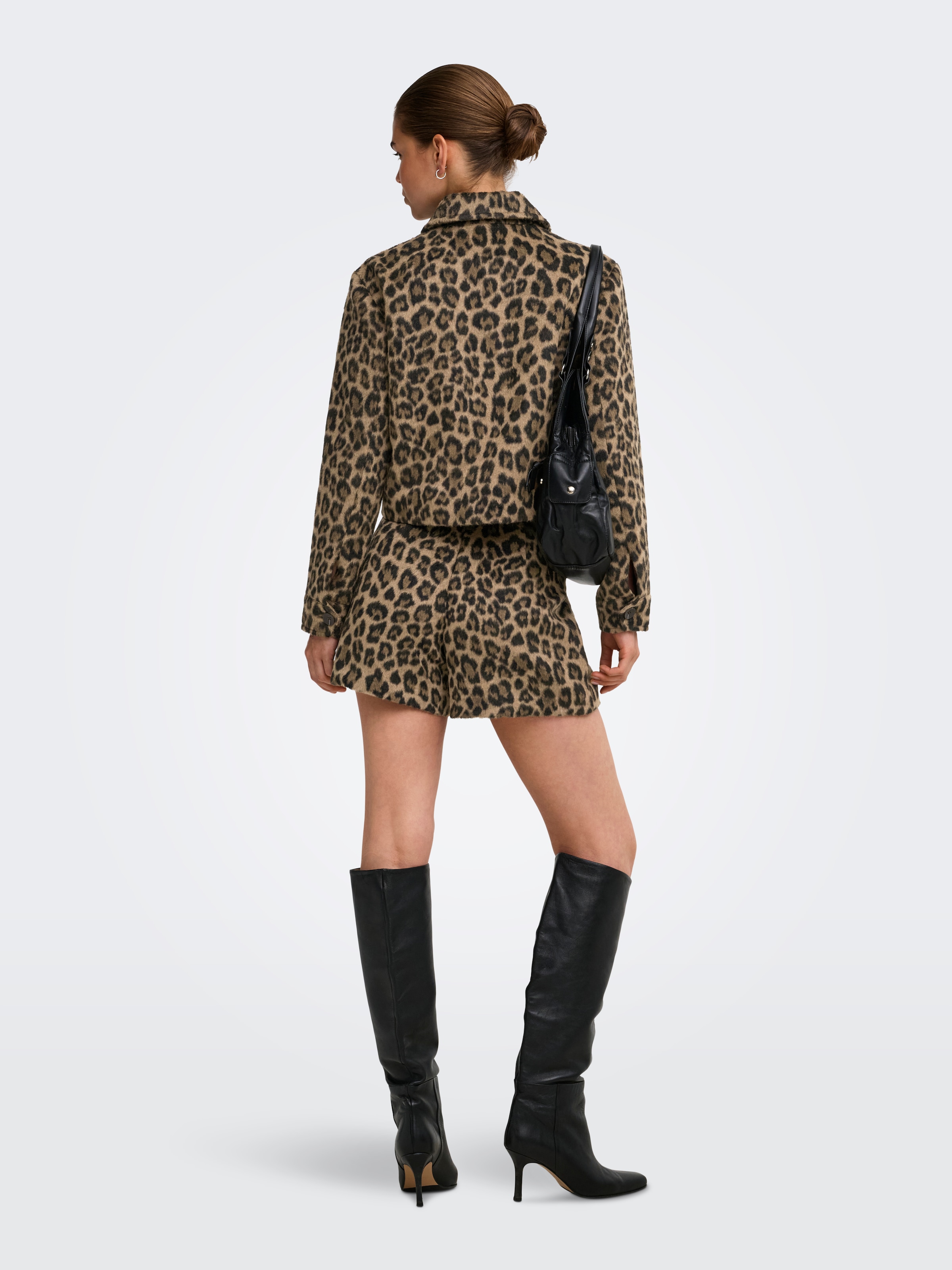 ONLY Veste en fausse fourrure »ONLEMILIA SHORT JACKET CC OTW« avec fermeture éclair continue, respirant, dissipateur de chaleur