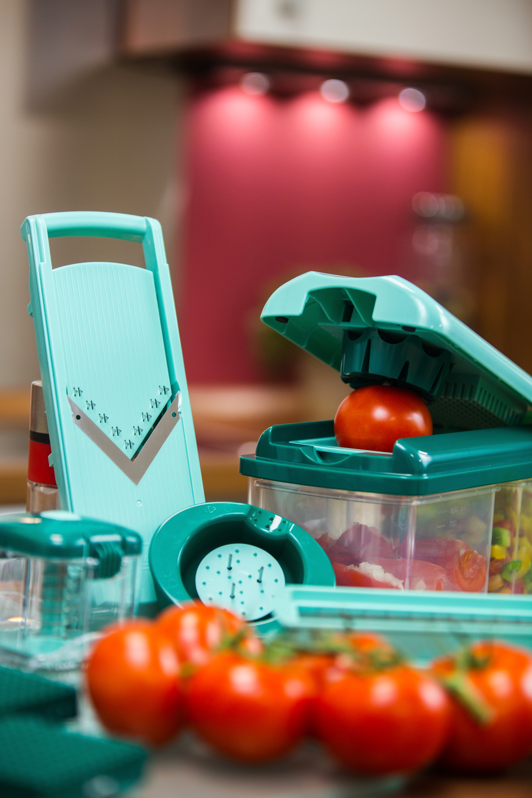 Genius Zerkleinerer »Nicer Dicer Fusion inkl. XXL-Messereinsatz 12 x 36 mm, Set 14-tlg« ND Fusion werden eine Vielzahl von Schneidgeräten in Einem kombiniert