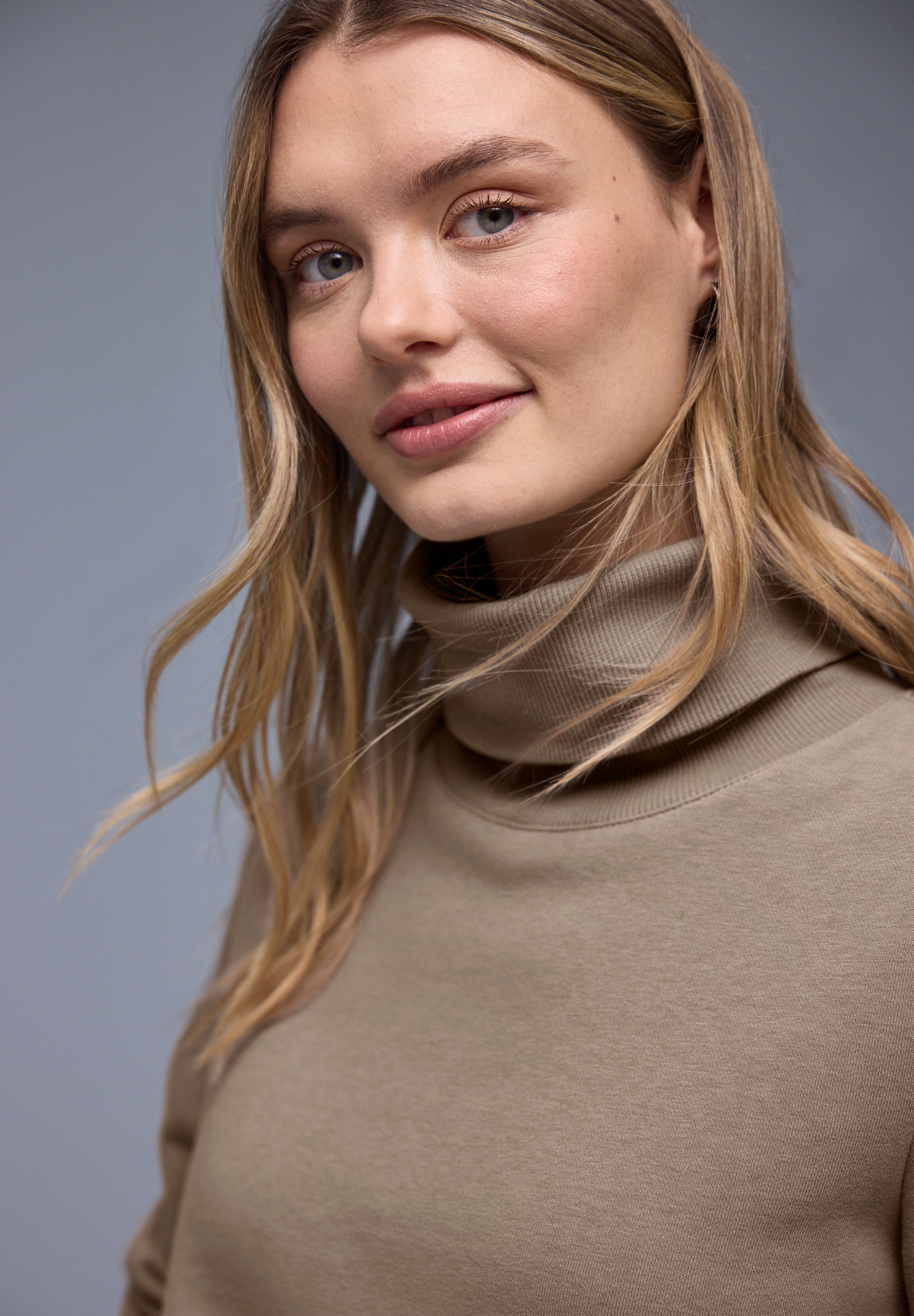 STREET ONE Pull , mit Stehkragen
