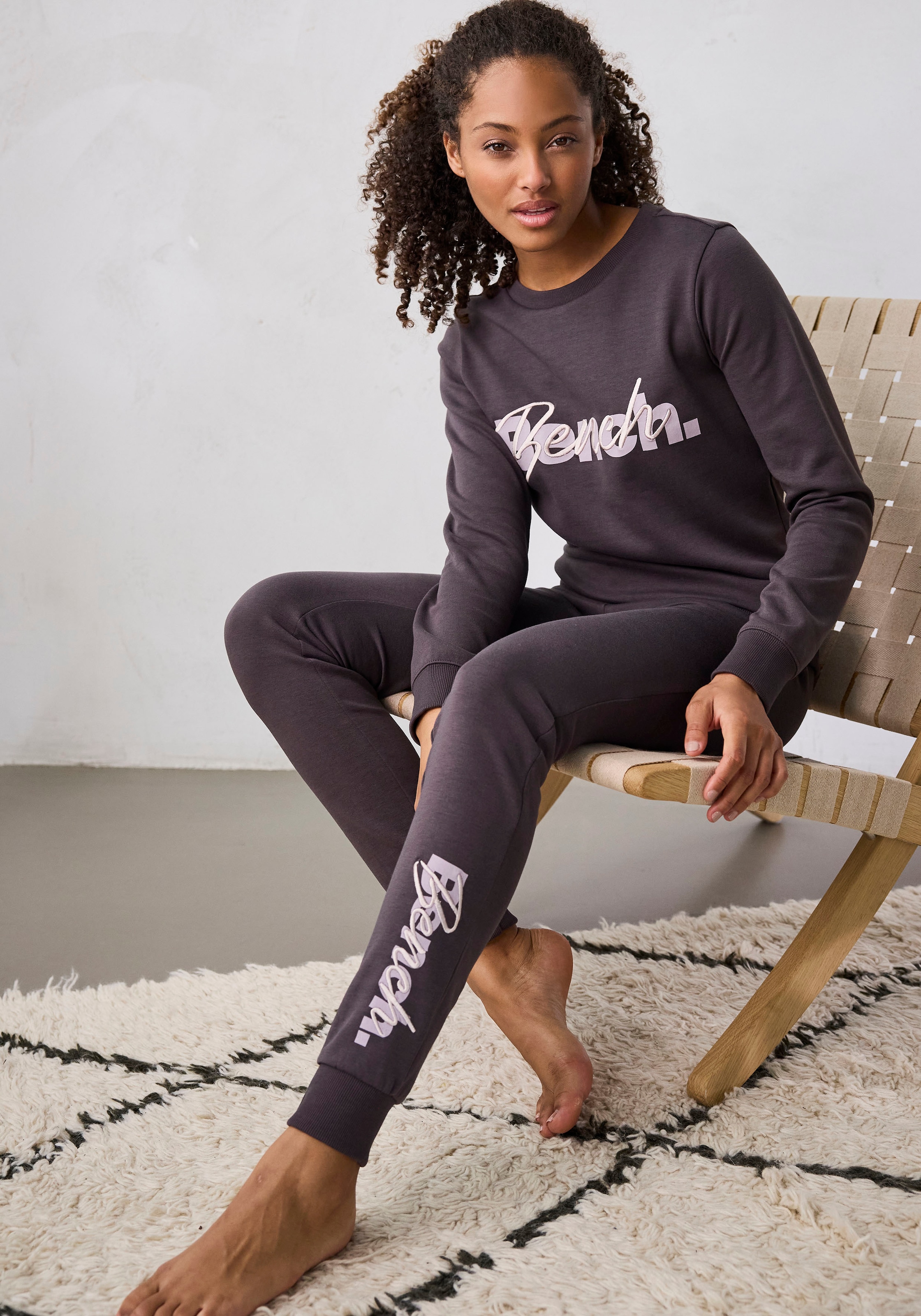 Bench. Loungewear Sweatpants  mit Logodruck und Stickerei, Loungewear