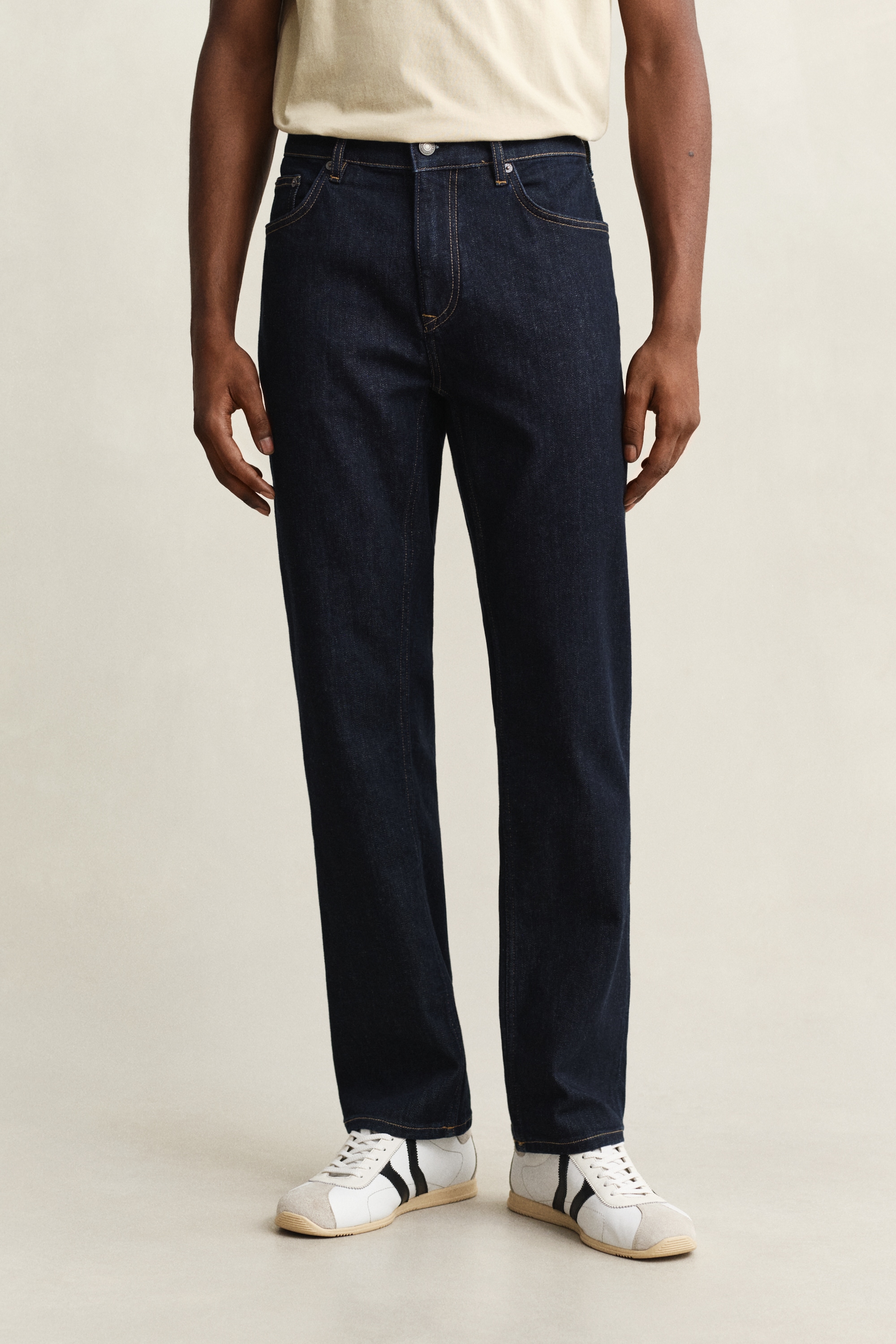 Gant Jeans à 5 poches au design épuré