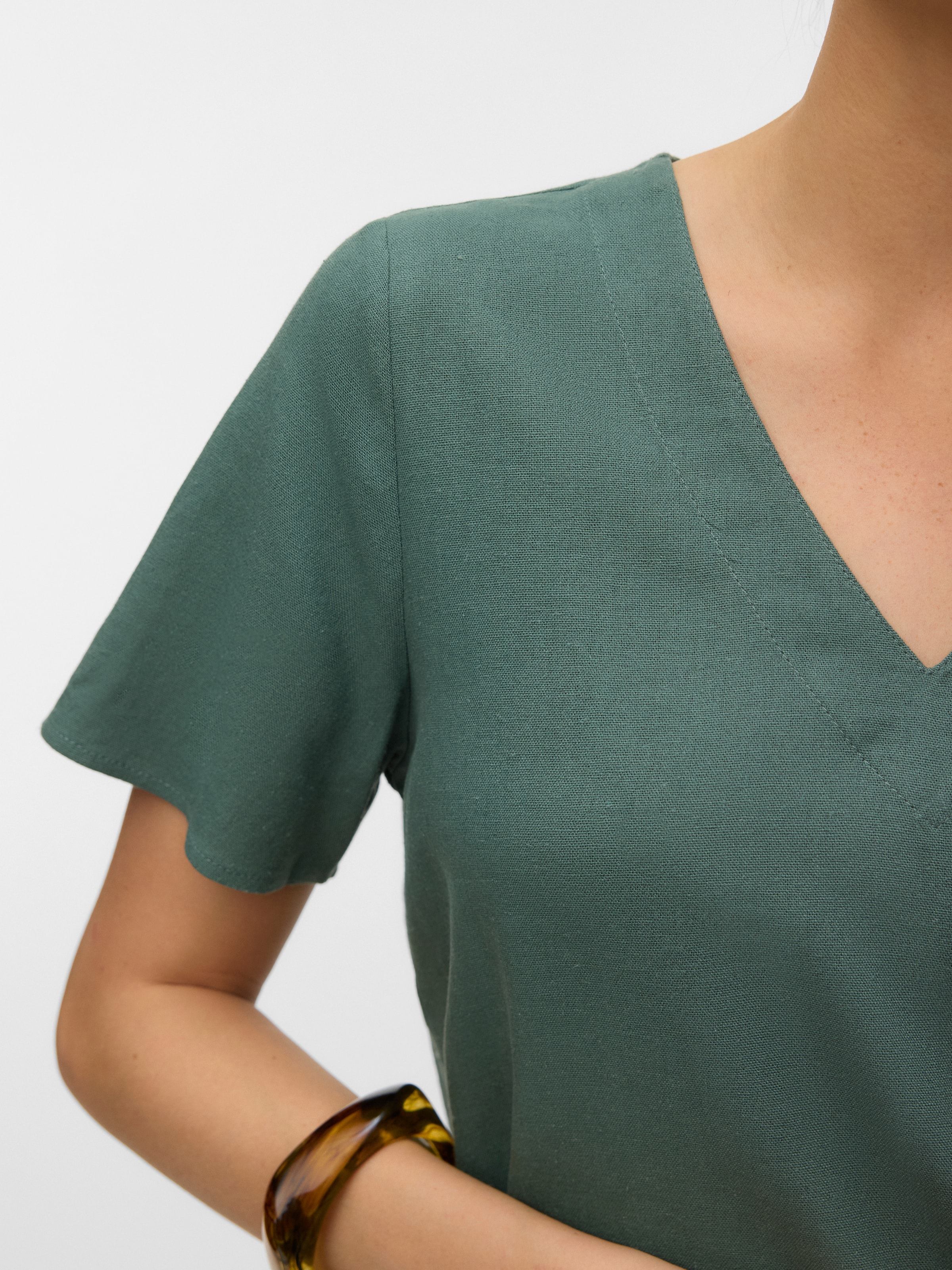 Vero Moda Chemisier »VMMYMILO S/S V-NECK TOP WVN GA« mit klassischem Schnitt