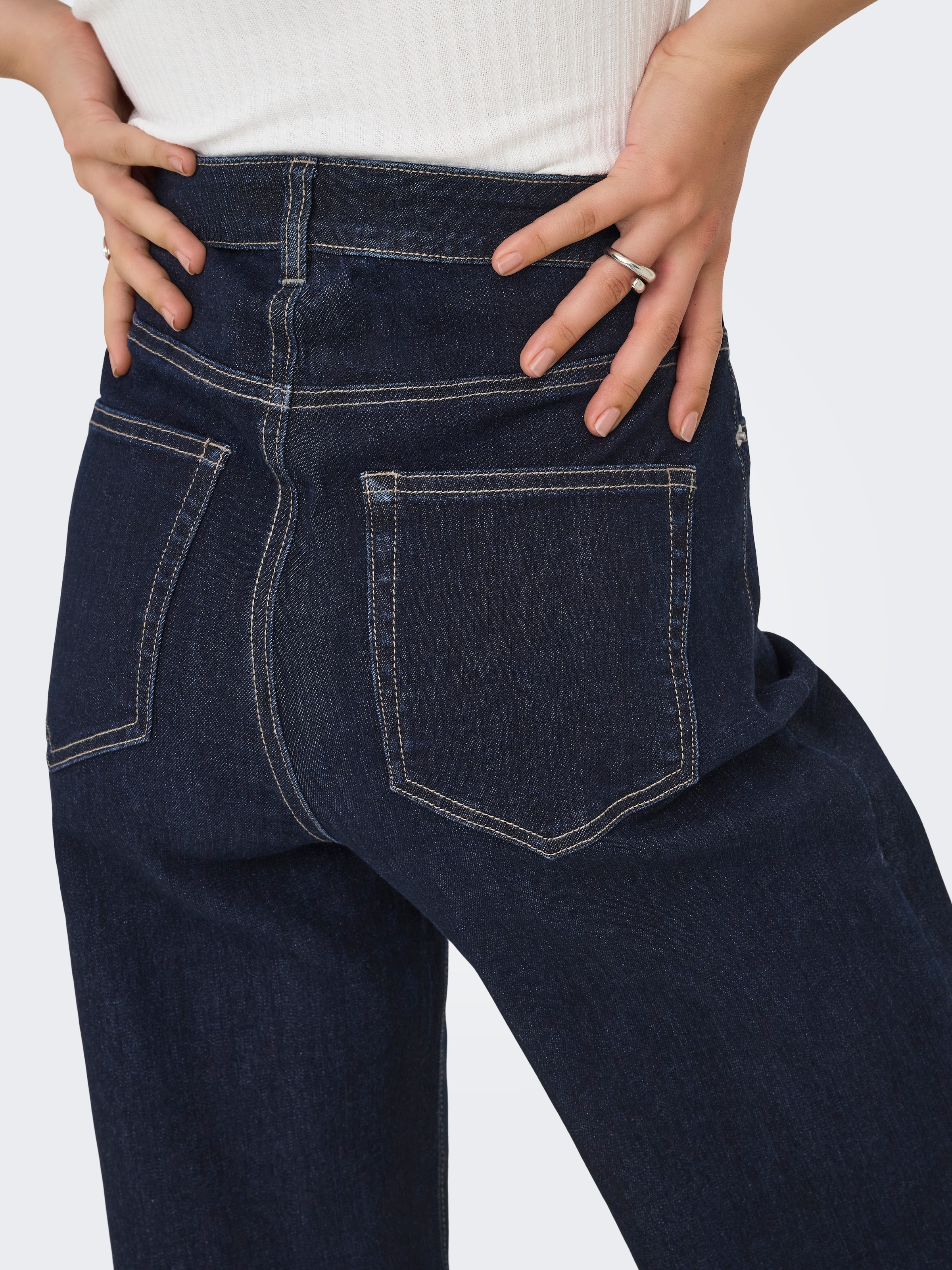 ONLY Jeans taille haute »ONLJUICY-WAUW HW WIDE DNM GUA334 NOOS« mélange de matières, taille haute, coupe large
