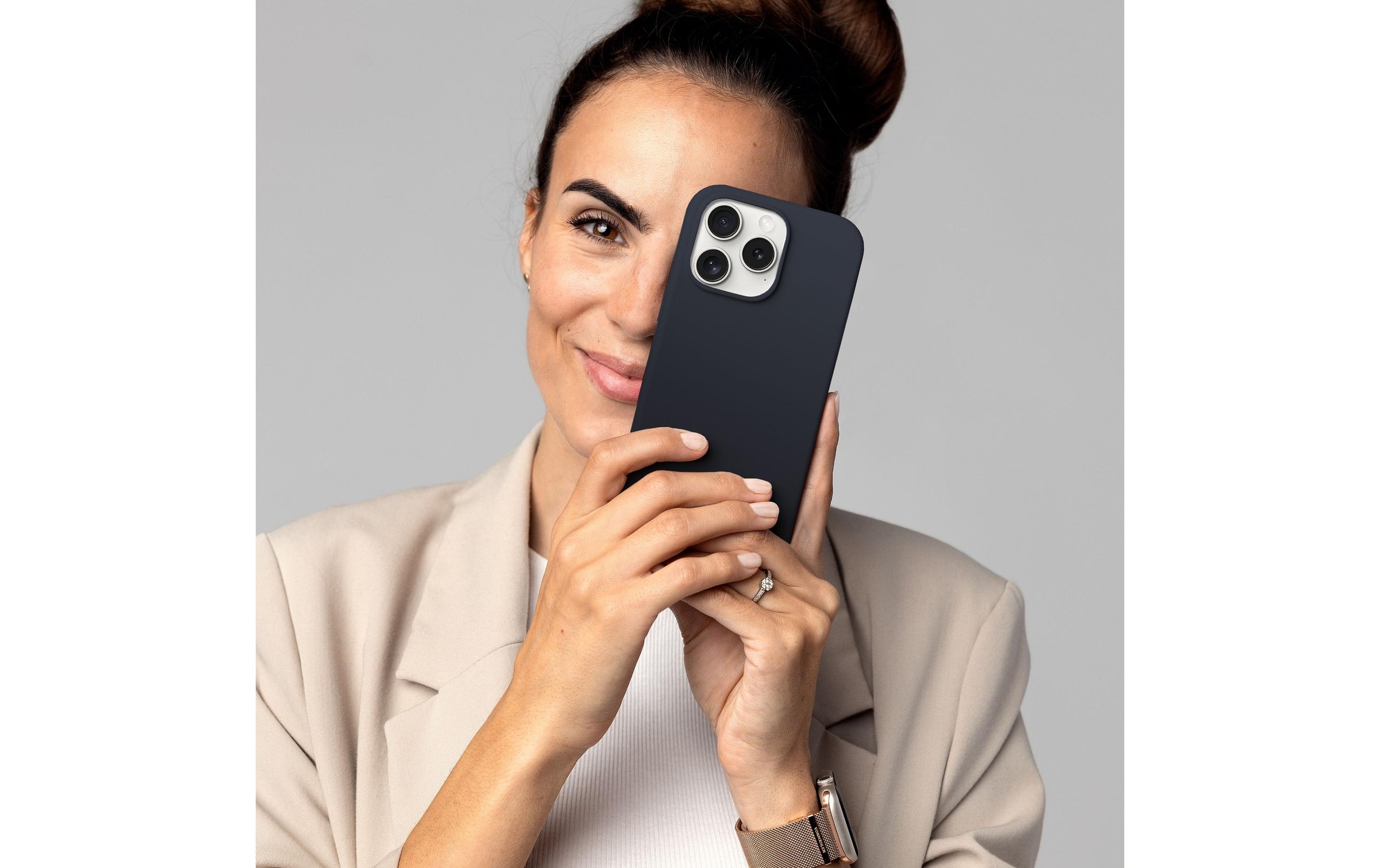 VONMÄHLEN Backcover »Soft Silicone iPhone 16 Pro« iPhone 16 Pro