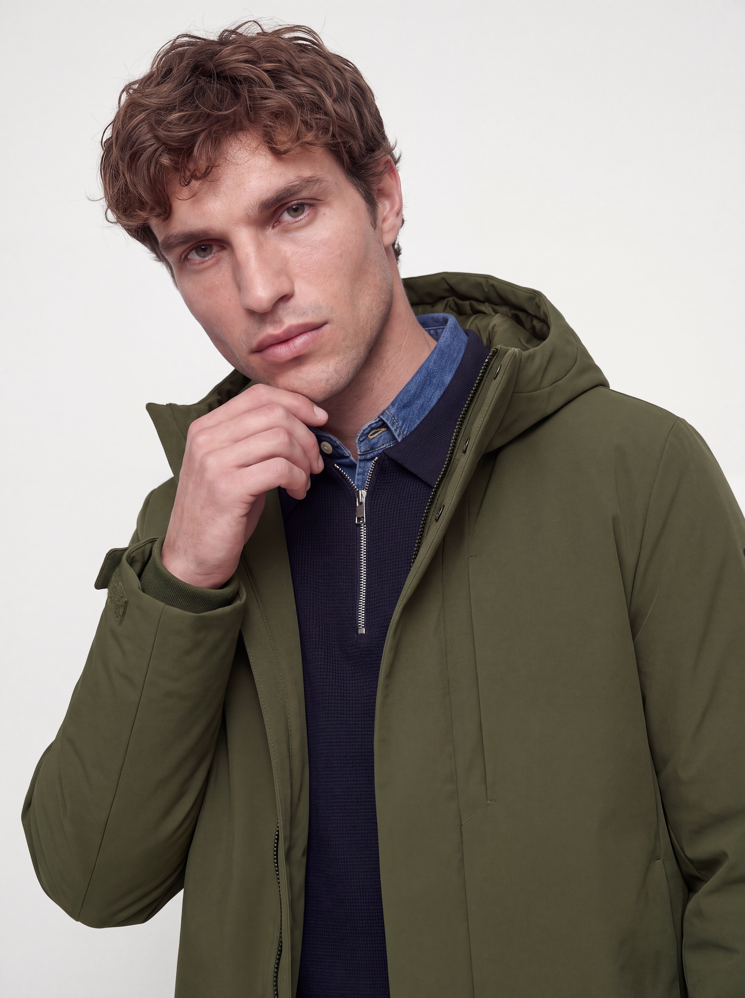 Jack & Jones Veste courte »JJEKEEN JACKET AW26 SN« avec capuche fibre synthétique, coupe régulière