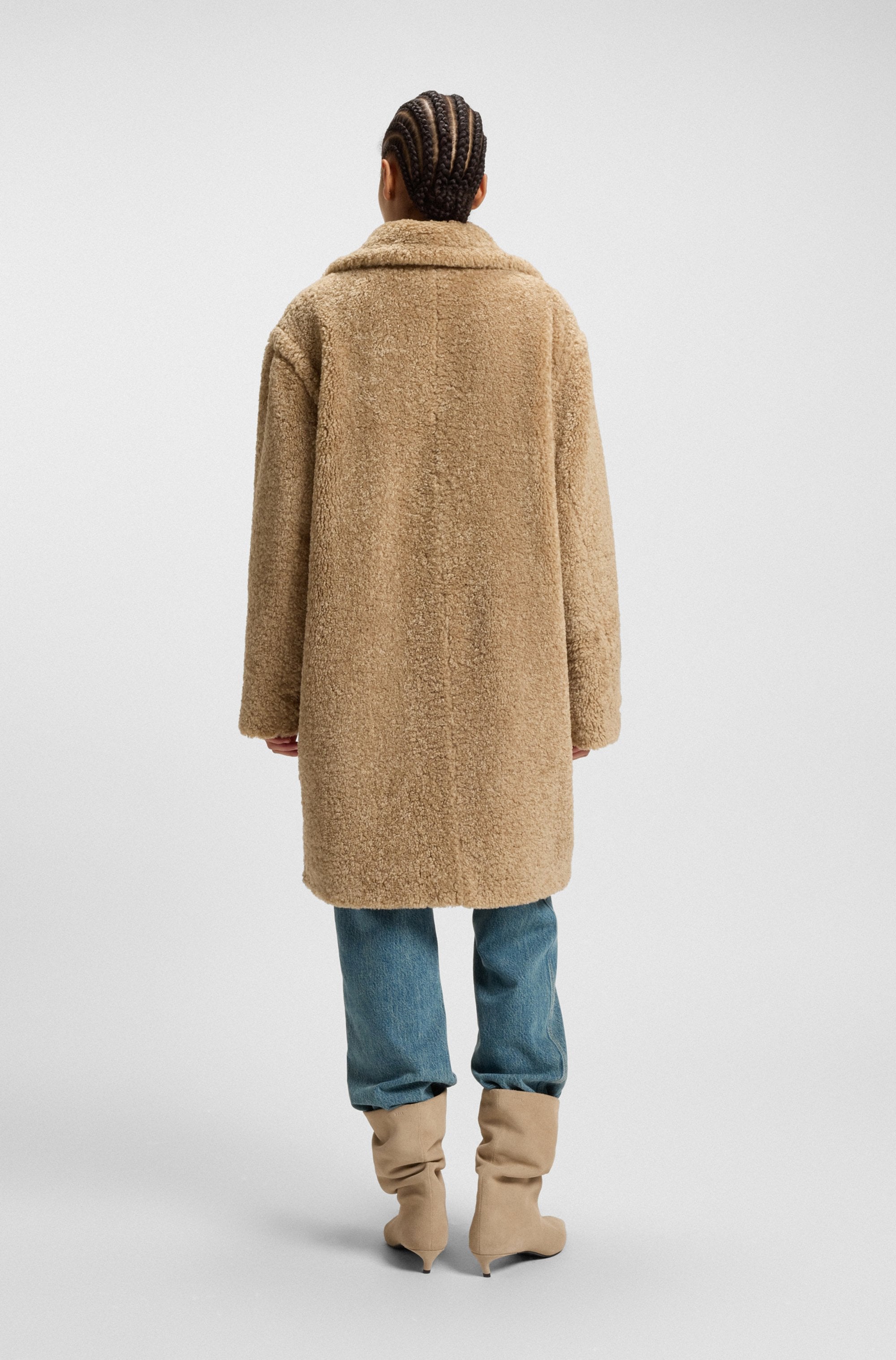 BOSS ORANGE Kurzmantel »Catedy Premium Damenmode« aus softem Teddy, Relaxed Fit