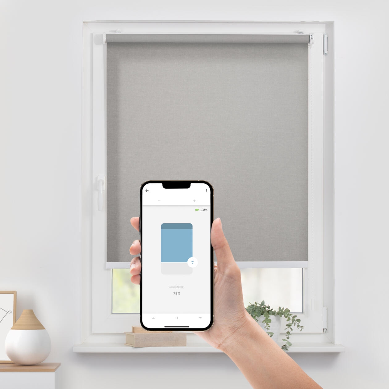 LICHTBLICK ORIGINAL Store à enrouleur »Klemmfix, ohne Bohren« blickdicht mit Bohren/ohne Bohren freihängend Steuerbar mit Bluetooth-App, integrierter Elektromotor und Akku