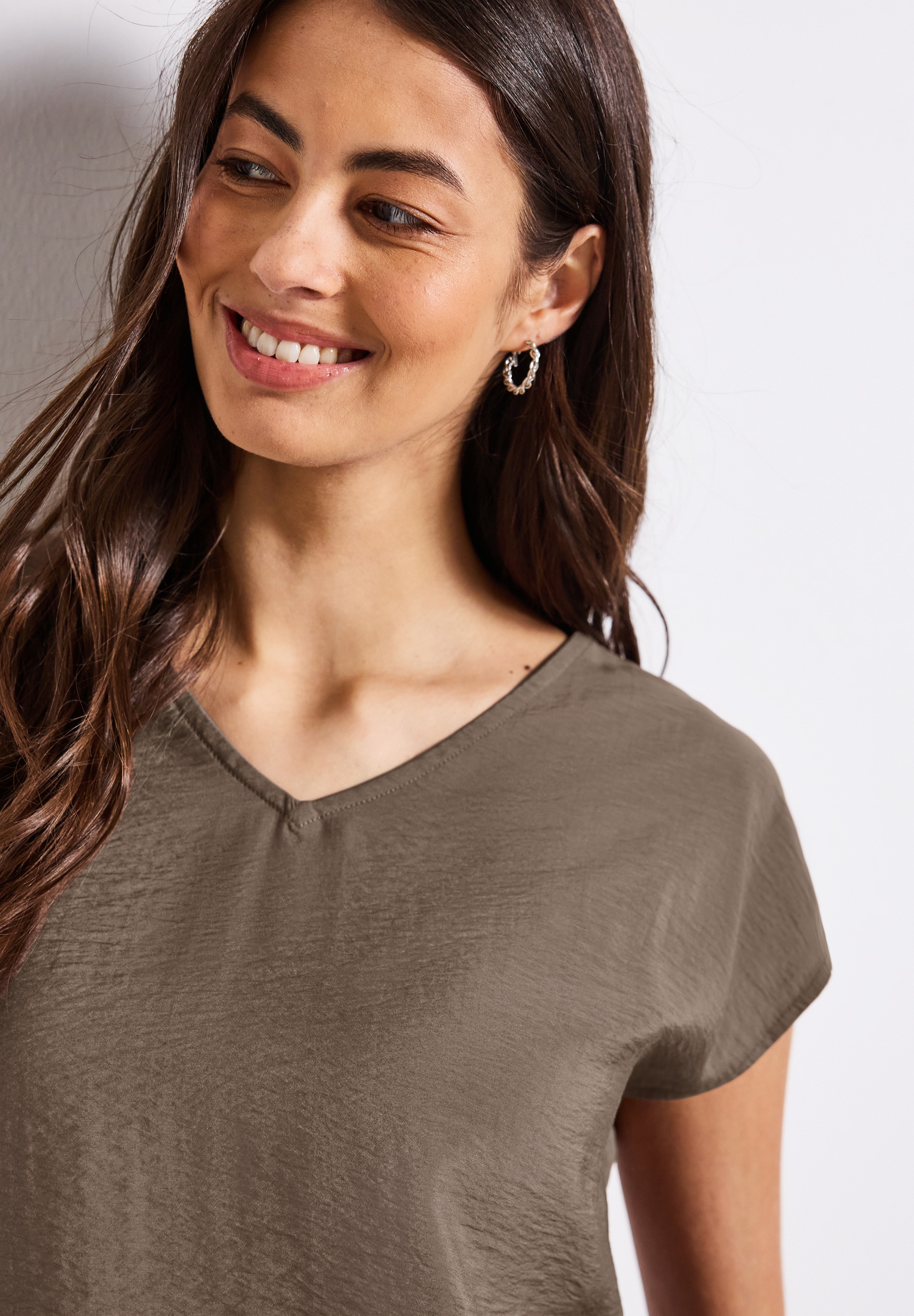 STREET ONE Chemisier à chemise , mit V-Neck
