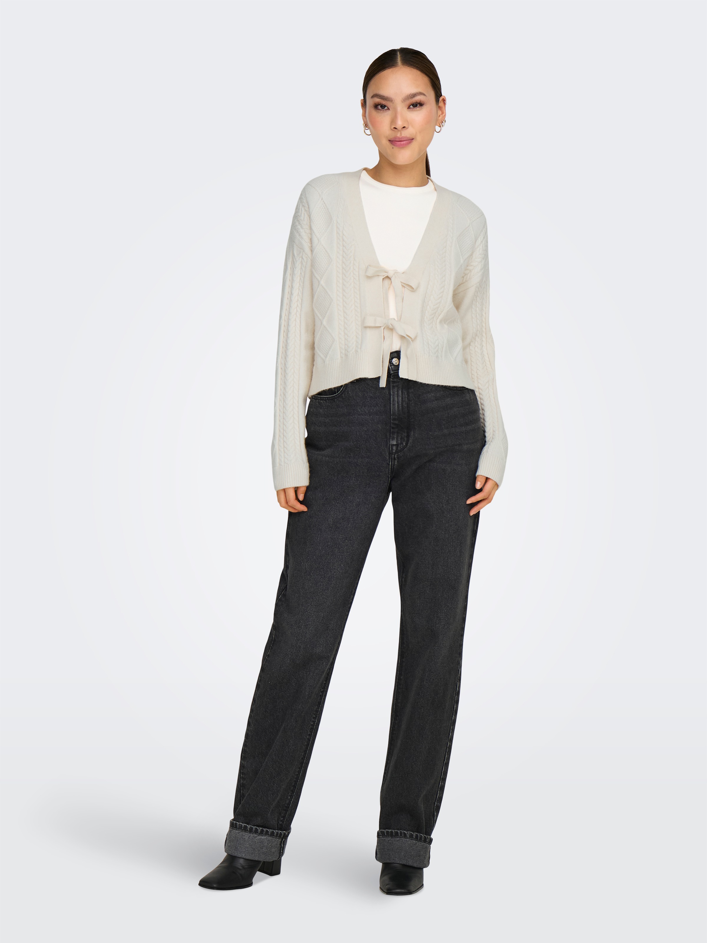 ONLY Strickjacke »ONLFIA LS STRING CARDIGAN KNT NCA« Viskosemischung, regular fit