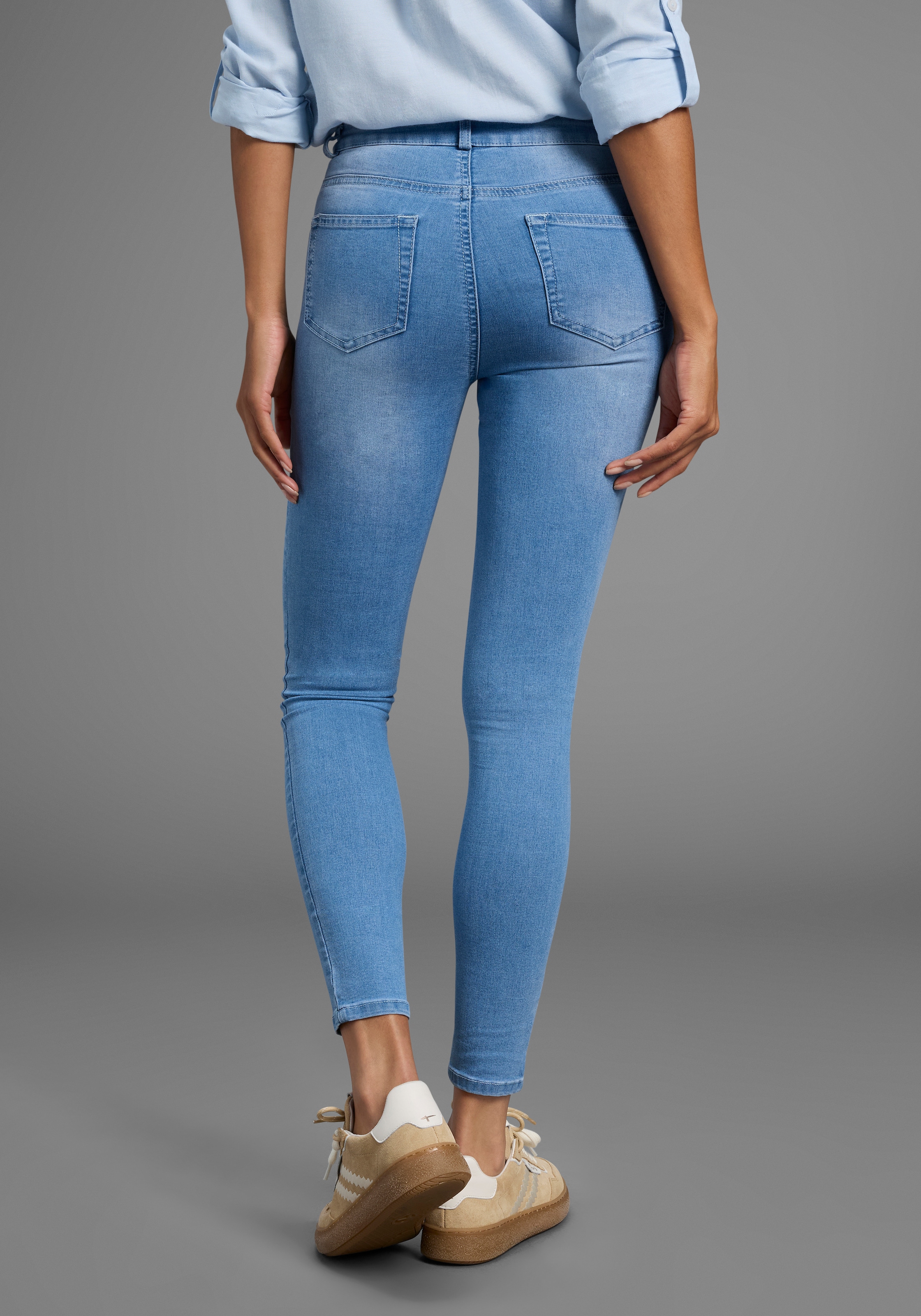 Arizona Jeans skinny »Ultra Stretch« extra-eng geschnittene Beinform,  modische Used-Waschung