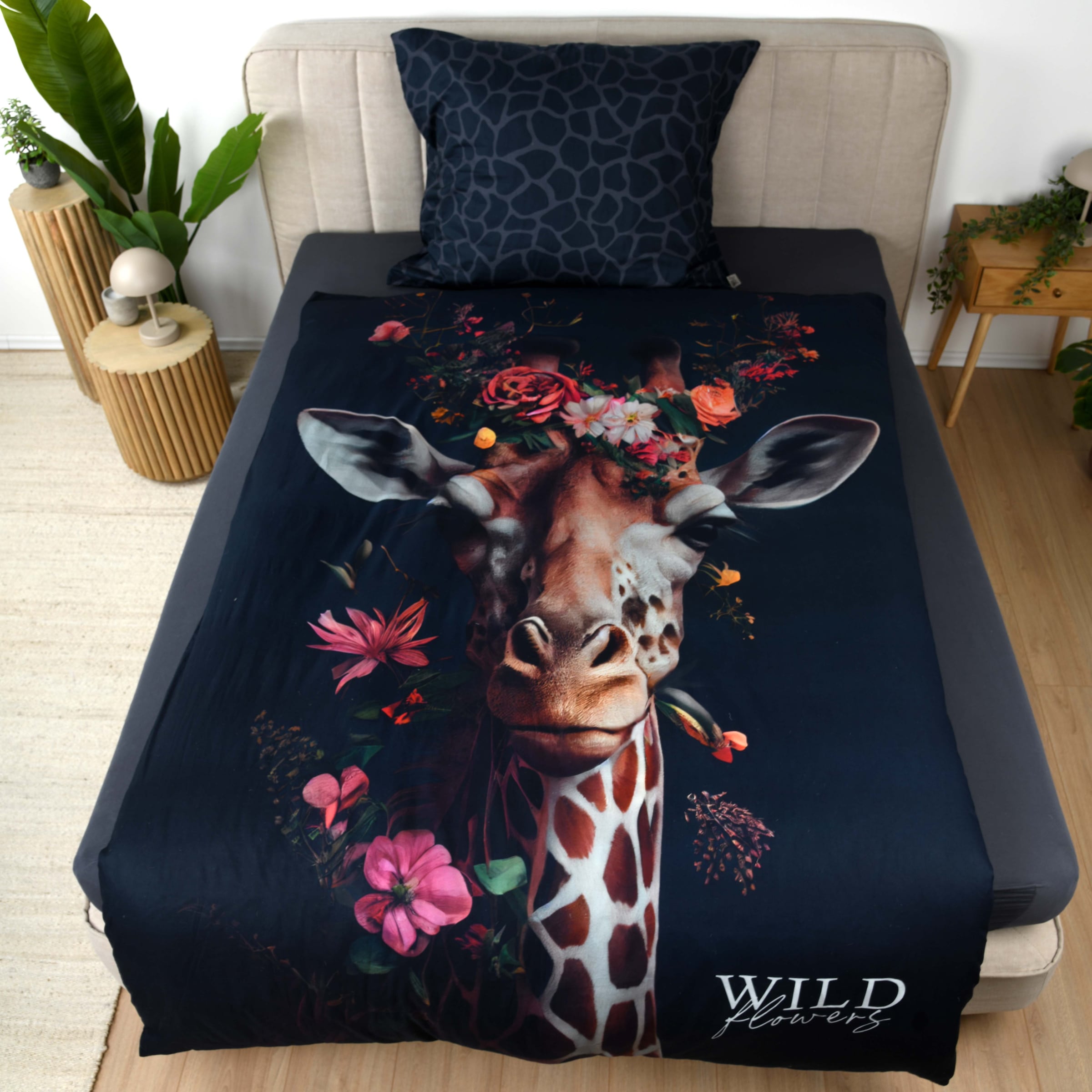 Herding Wendebettwäsche »Wild Flowers Giraffe« 2 Mit praktischem Reissverschluss