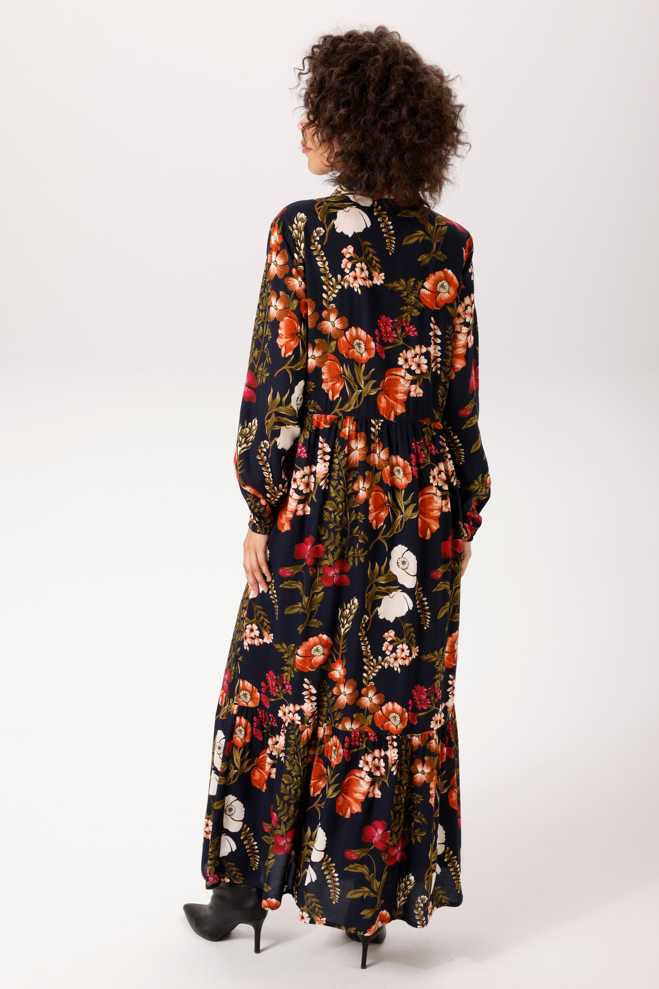 Aniston CASUAL Maxi robe avec imprimé floral coloré - chaque pièce est unique - NOUVELLE COLLECTION