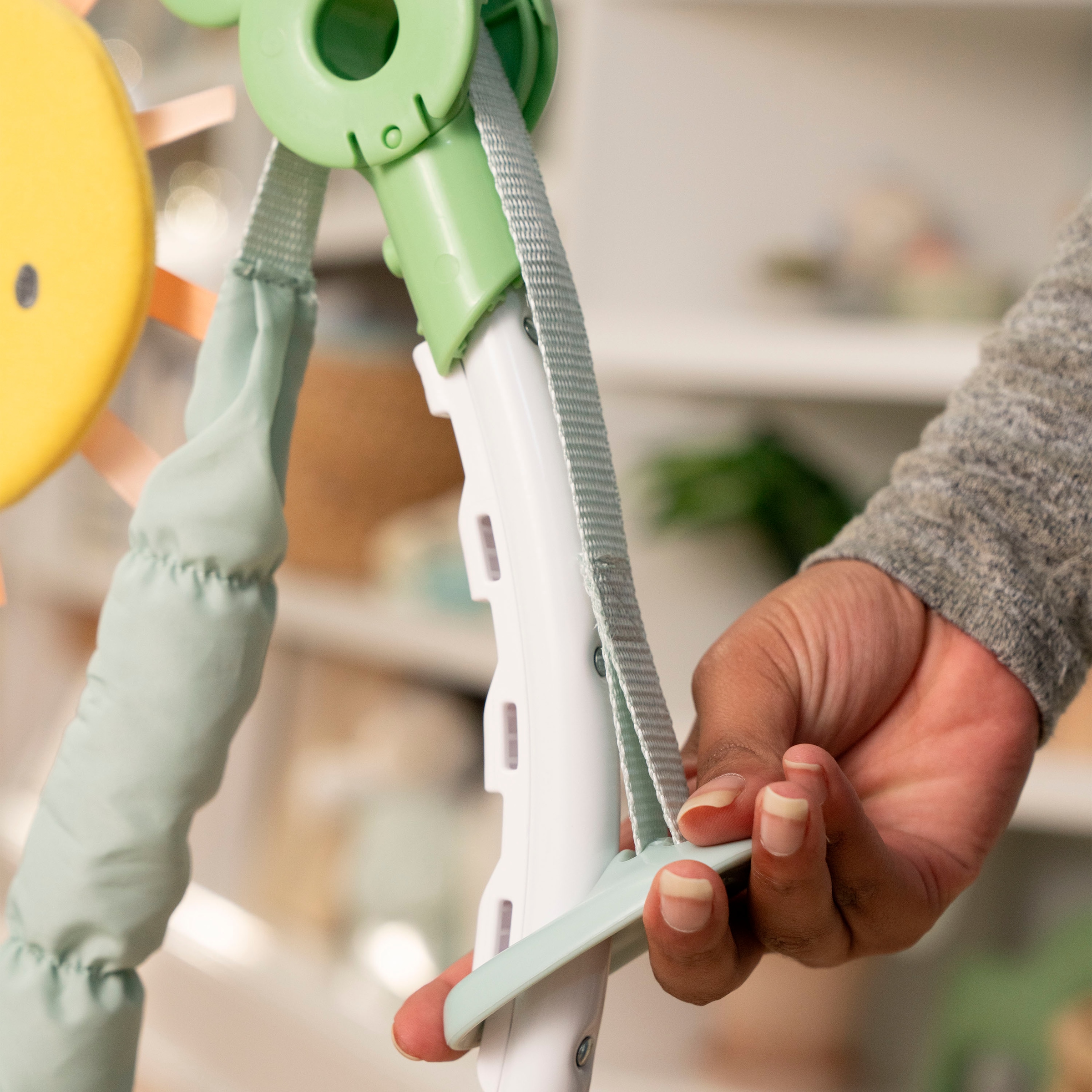 ingenuity Spielcenter »Tummy to Toes™ 6-in-1 Milestones Center« mit Licht und Sound