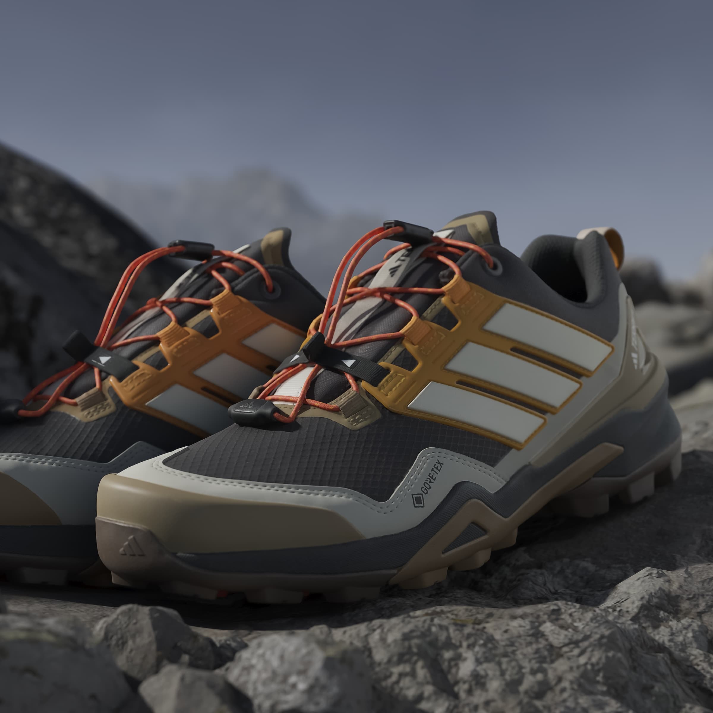 adidas TERREX Chaussure de randonnée »SKYCHASER GORE-TEX«  wasserdicht dank Gore-Tex Membrane