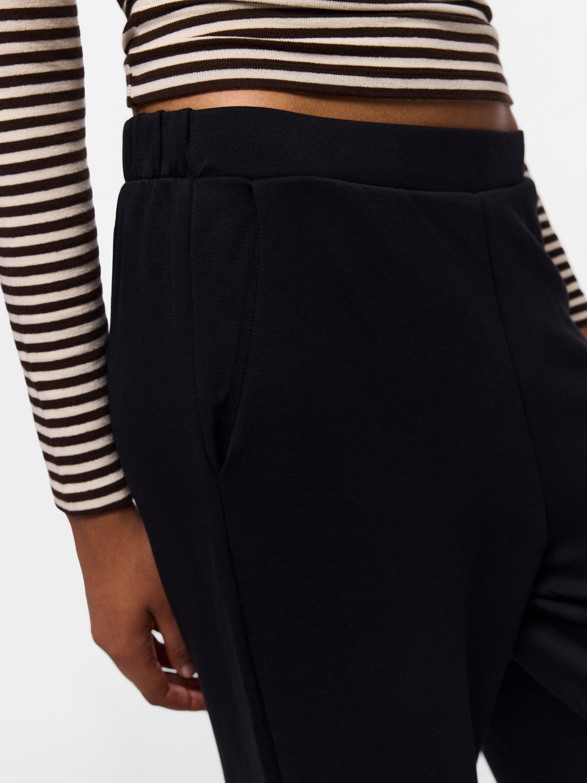 pieces Pantalon sweat »PCMICHELLE SCUBA HW PANTS SWT NOOS BC«  mélange de matériaux
