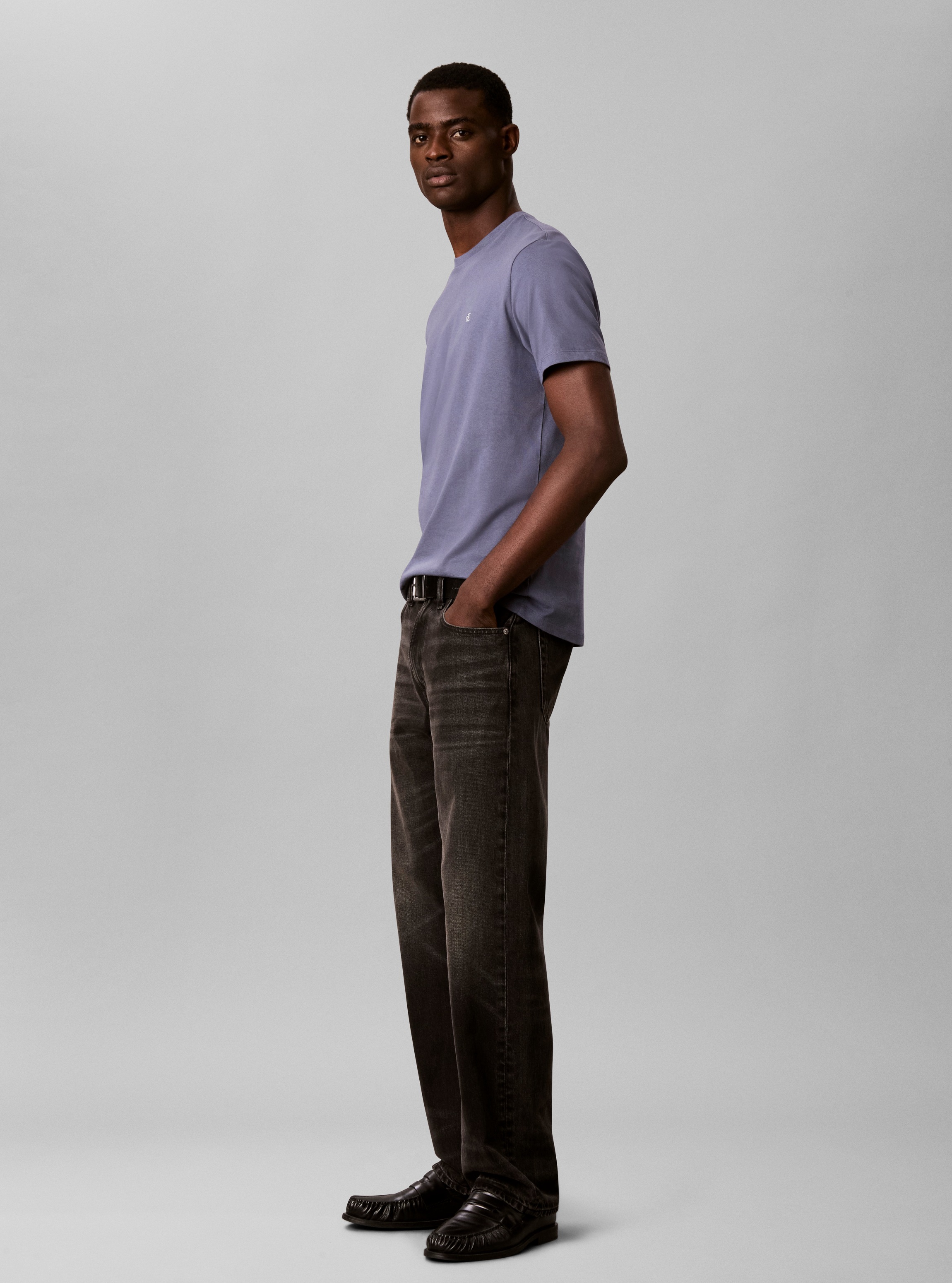 Calvin Klein T-shirt »CLASSIC MONOGRAM TEE« Coupe régulière avec col rond