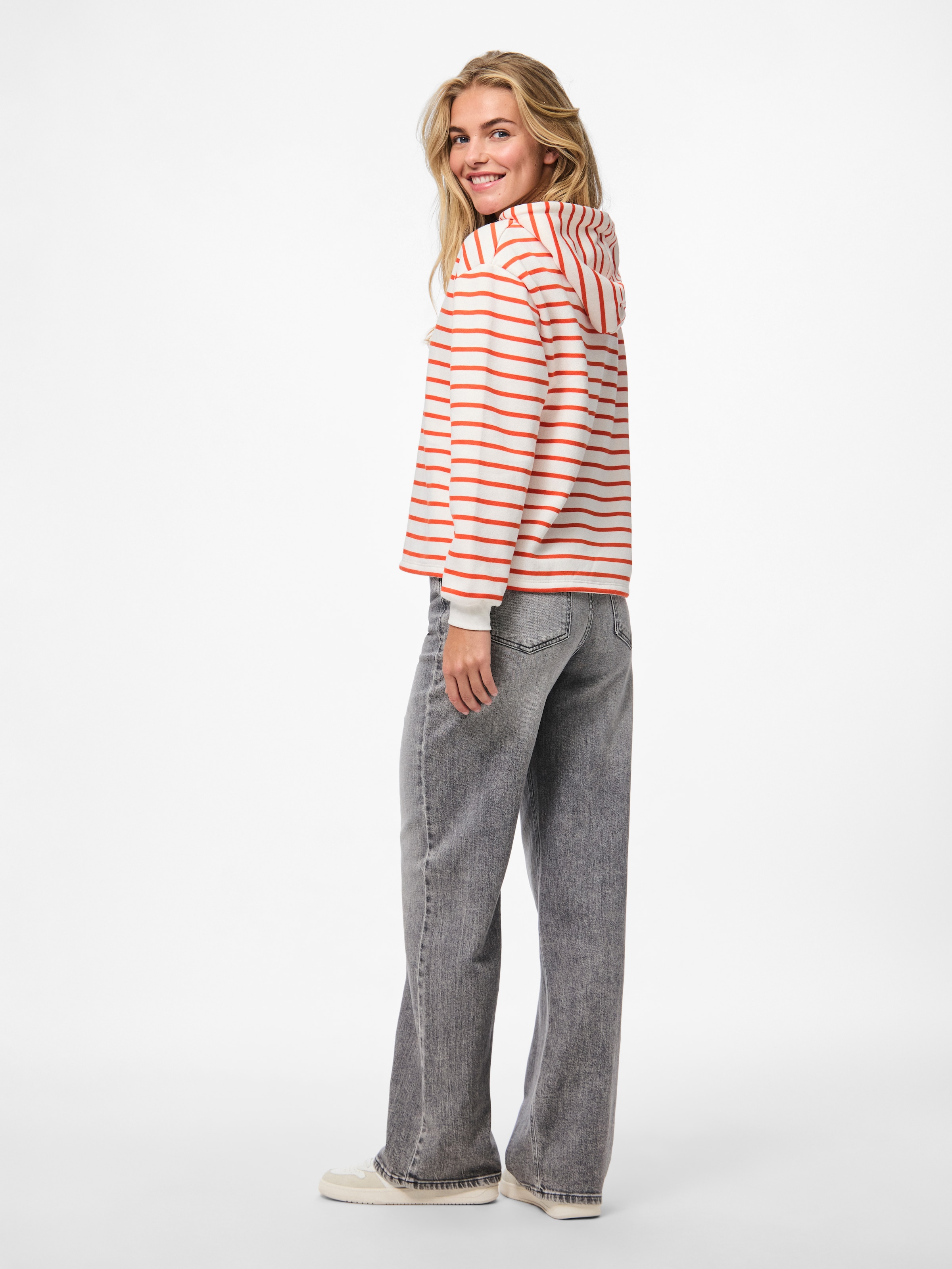 pieces Sweat à capuche »PCCHILLI LS HOODIE STRIPES EMB NOOS BC«, Baumwollmischung, regular fit
