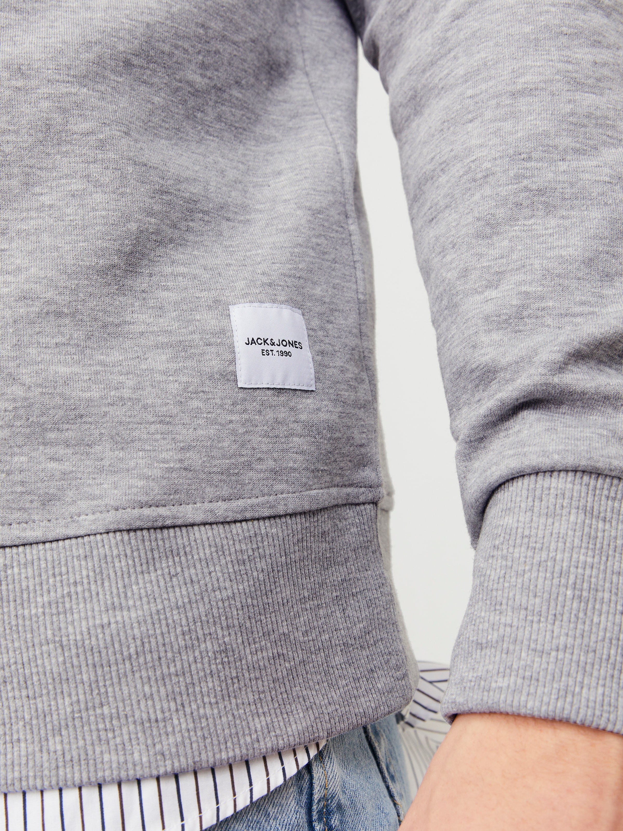 Jack & Jones Sweat-shirt »JJEBASIC mit Flaglabel und weicher Baumwollmischung«, uni, tendance, coupe regular, coton, col rond
