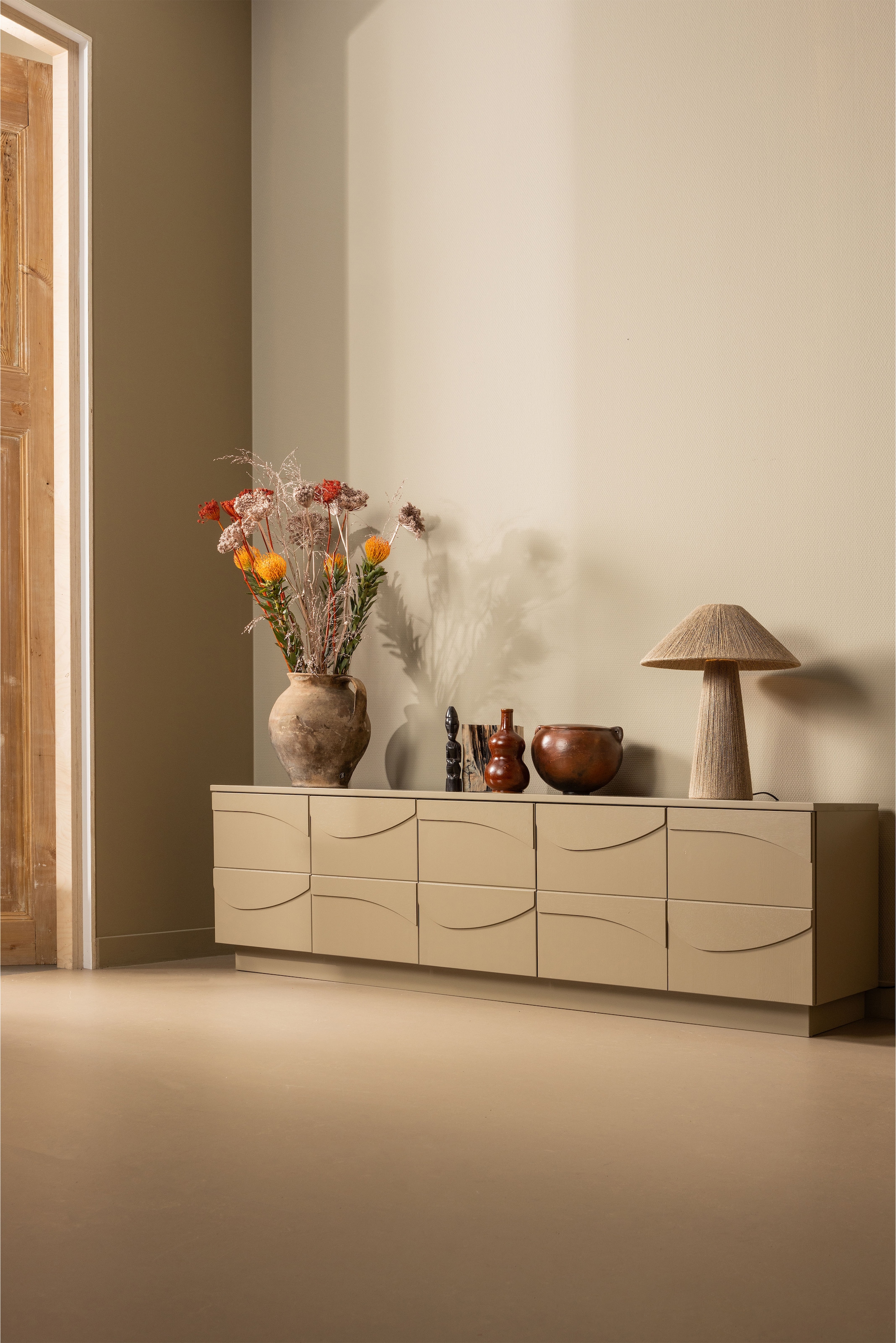 WOOOD Lowboard »Teo FSC® Mix Kiefernholz mit organischem 3D-Linienspiel 180x40x52 cm« Tragkraft Deckplatte 50 kg, Kabelöffnung, einfach zu montierbar