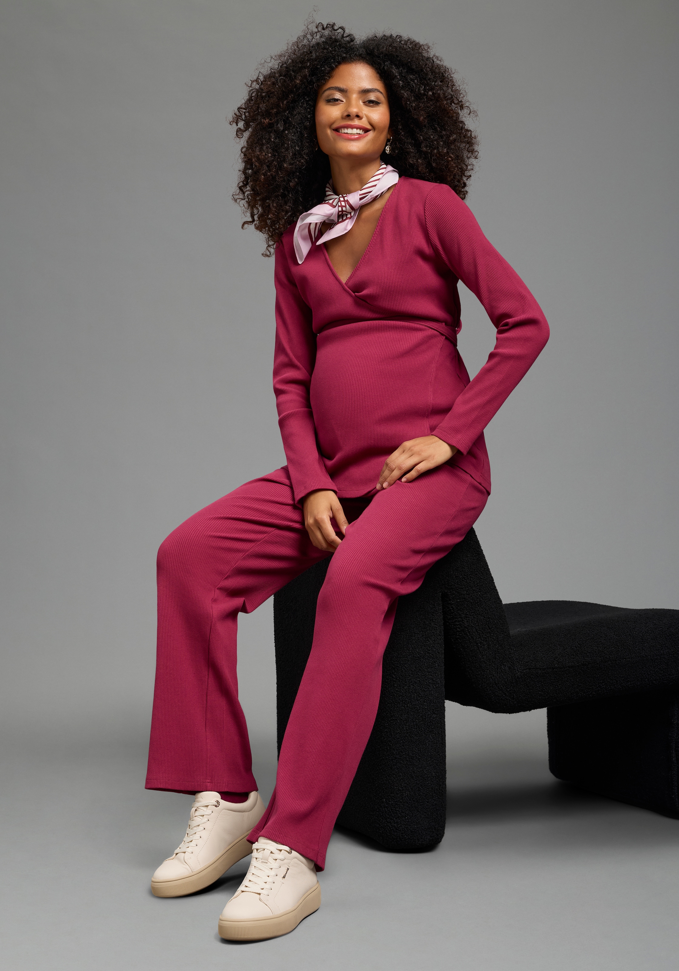 Neun Monate Pantalon de grossesse »Weite Jerseyhose für Schwangerschaft & Stillzeit, elastische Rippware«  Pantalon de grossesse en tissu côtelé avec jambes larges