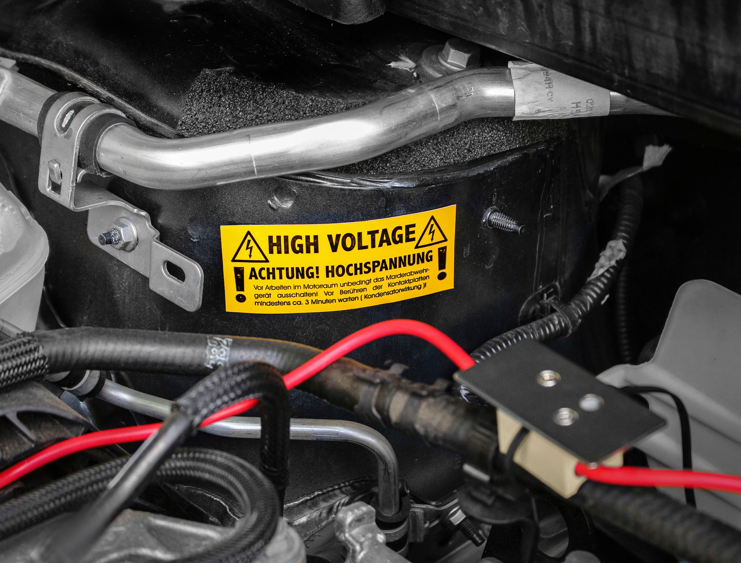 EUFAB Défense contre les animaux à ultrasons mit Hochspannung, gegen Marder, für PKW und Wohnmobil