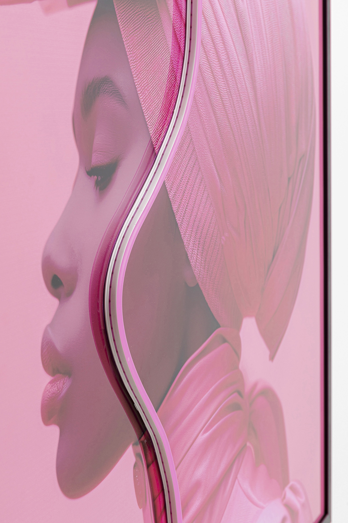 Kare Design LED-Bild »Gerahmtes Bild Pink Woman 80x80cm« 1, 