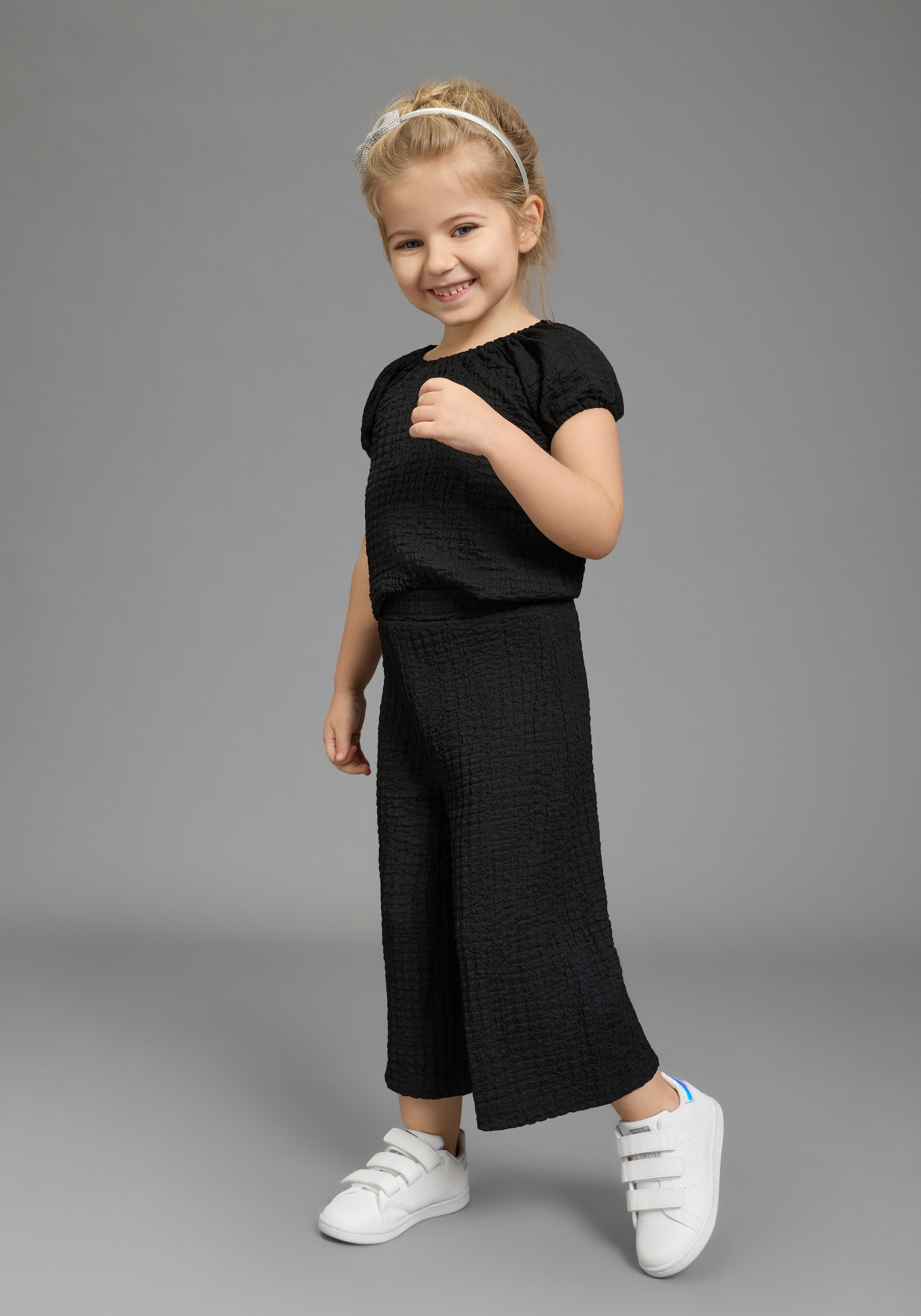 KIDSWORLD Chemise & pantalon »2tlg Set: Carmenshirt+Hose« Set, 2,  Ganzes Outfit: Shirt mit Raglanärmeln und Hose