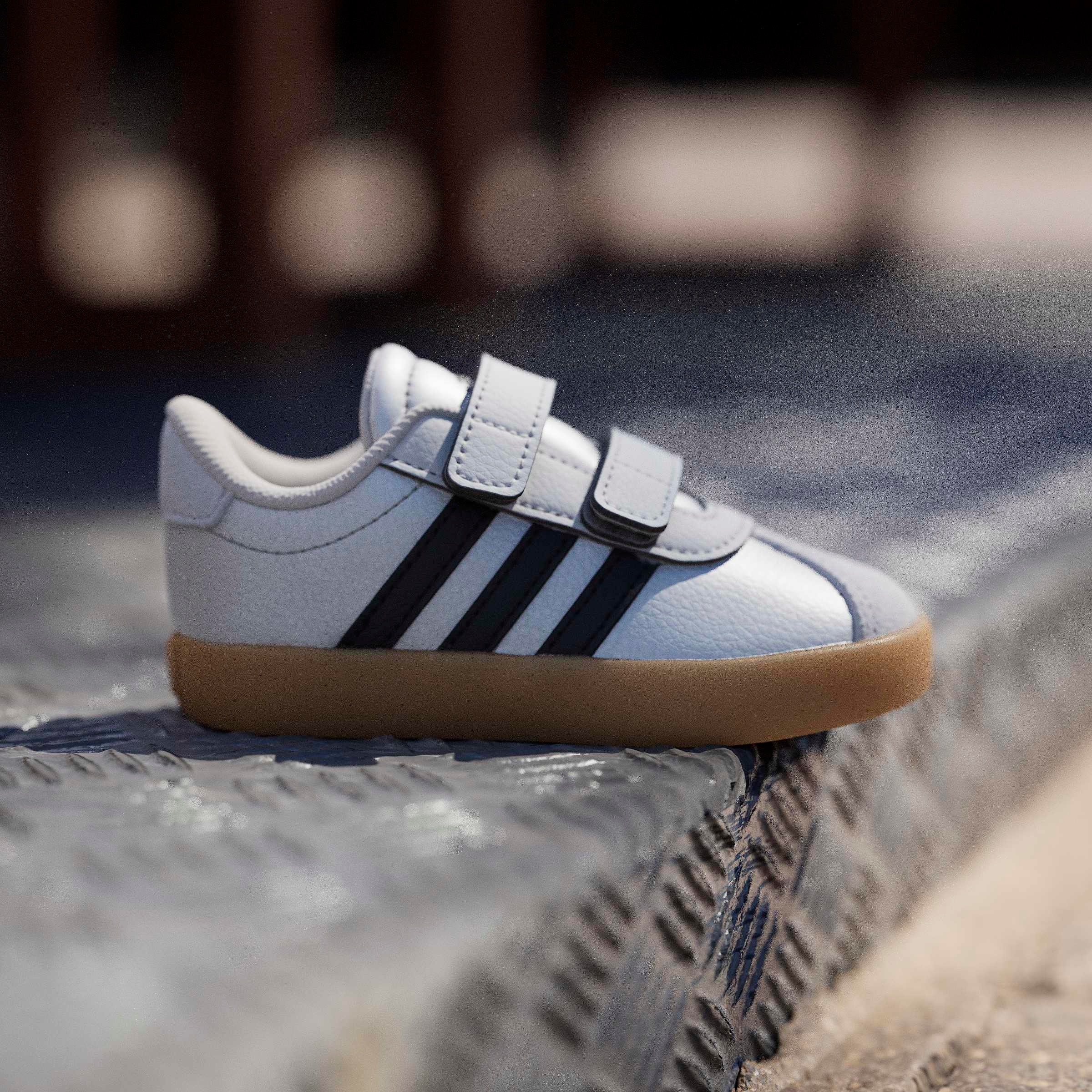 adidas Sportswear Chaussures à scratch »VL COURT 3.0 KIDS«  inspiriert vom Design des adidas samba, für Kinder