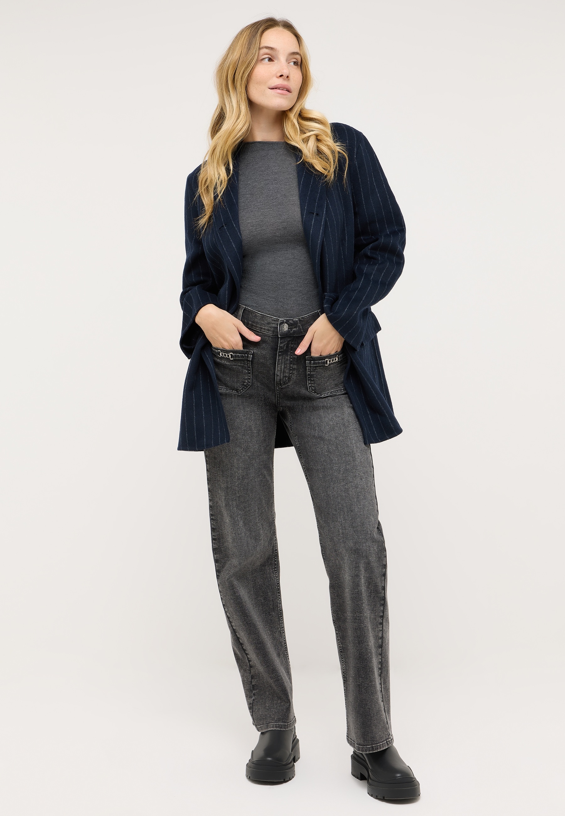 ANGELS Jeans Relax-fit »LIZ SMART BUCKLE« mit kleinen Schmuckelementen