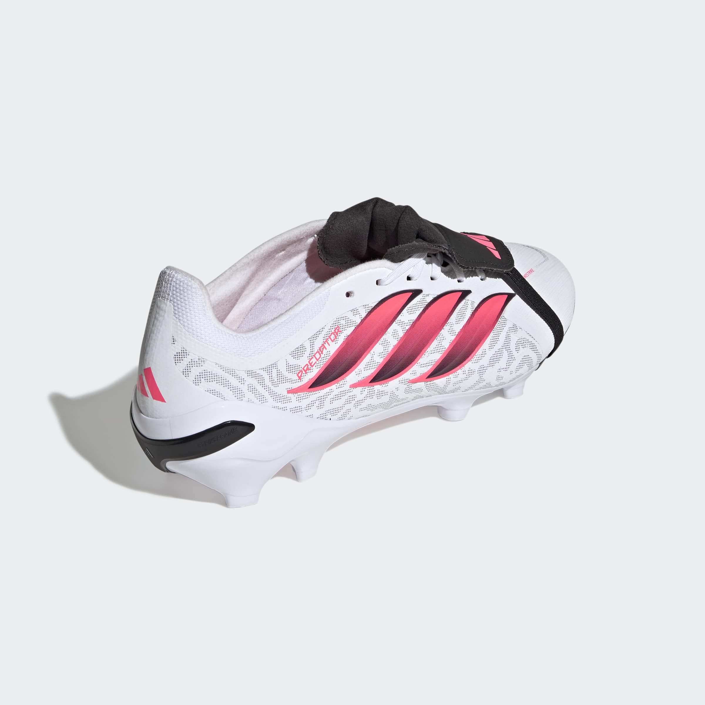 adidas Performance Chaussure de football »PREDATOR LEAGUE , FESTE BÖDEN, UMSCHLAGBARE ZUNGE«  pour gazon et sols durs, utilisé lors de la Coupe du Monde 2026