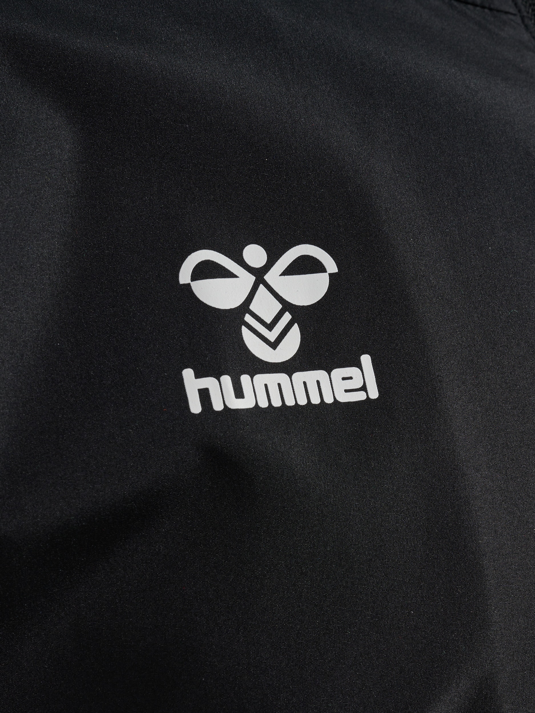 hummel Veste tous temps »hmlESSENTIAL AW JACKET« avec capuche avec poches zippées, respirant, déperlant et coupe-vent