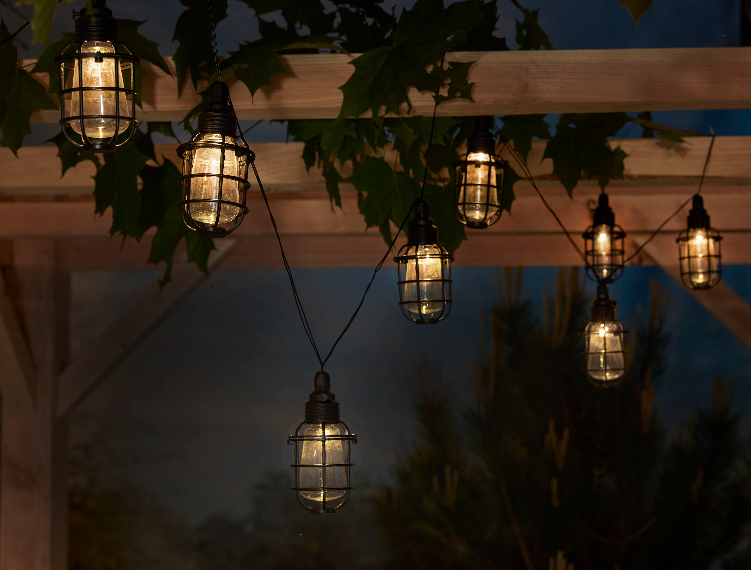 LUXFORM Lichterkette »Solar-Lichterkette Corsica Partybeleuchtung 10xLED« Aus Kunststoff gefertigt