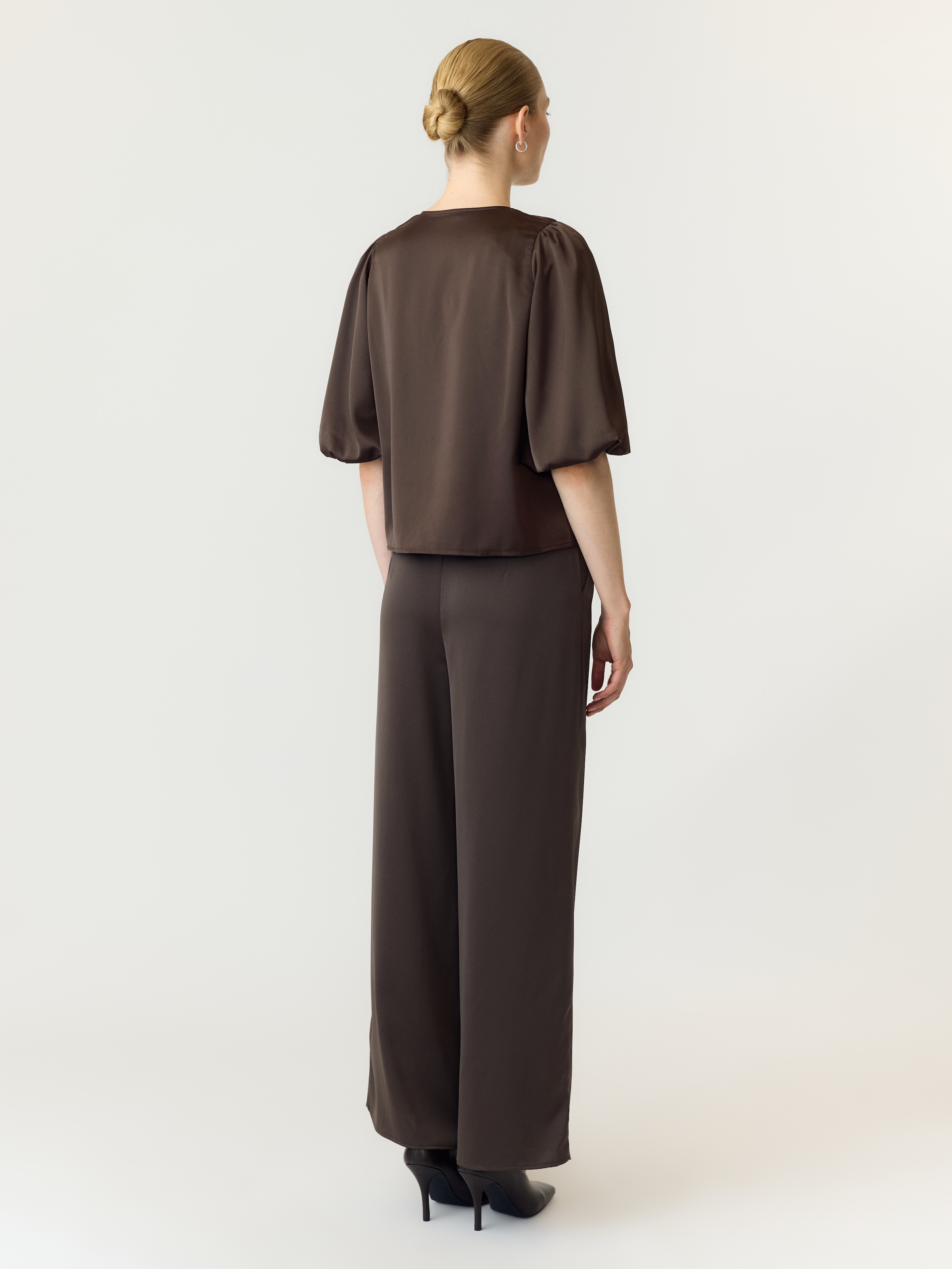 Y.A.S Kurzarmbluse »YASPELLA 2/4 V-NECK TOP S. NOOS« Materialmix, regular fit