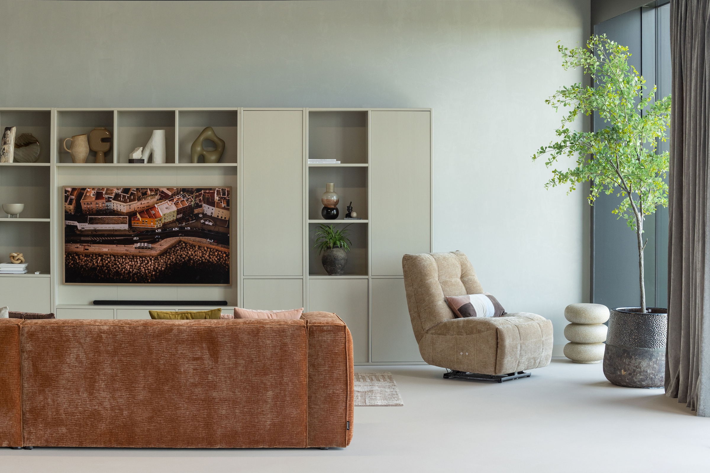WOOOD Mehrzweckschrank »Meggy Kiefernholz mit Druckmechanismus B 108 x D 40 x H 215 cm« Tragkraft 10 kg pro Boden, sichtbare Maserung, einfach zu montieren