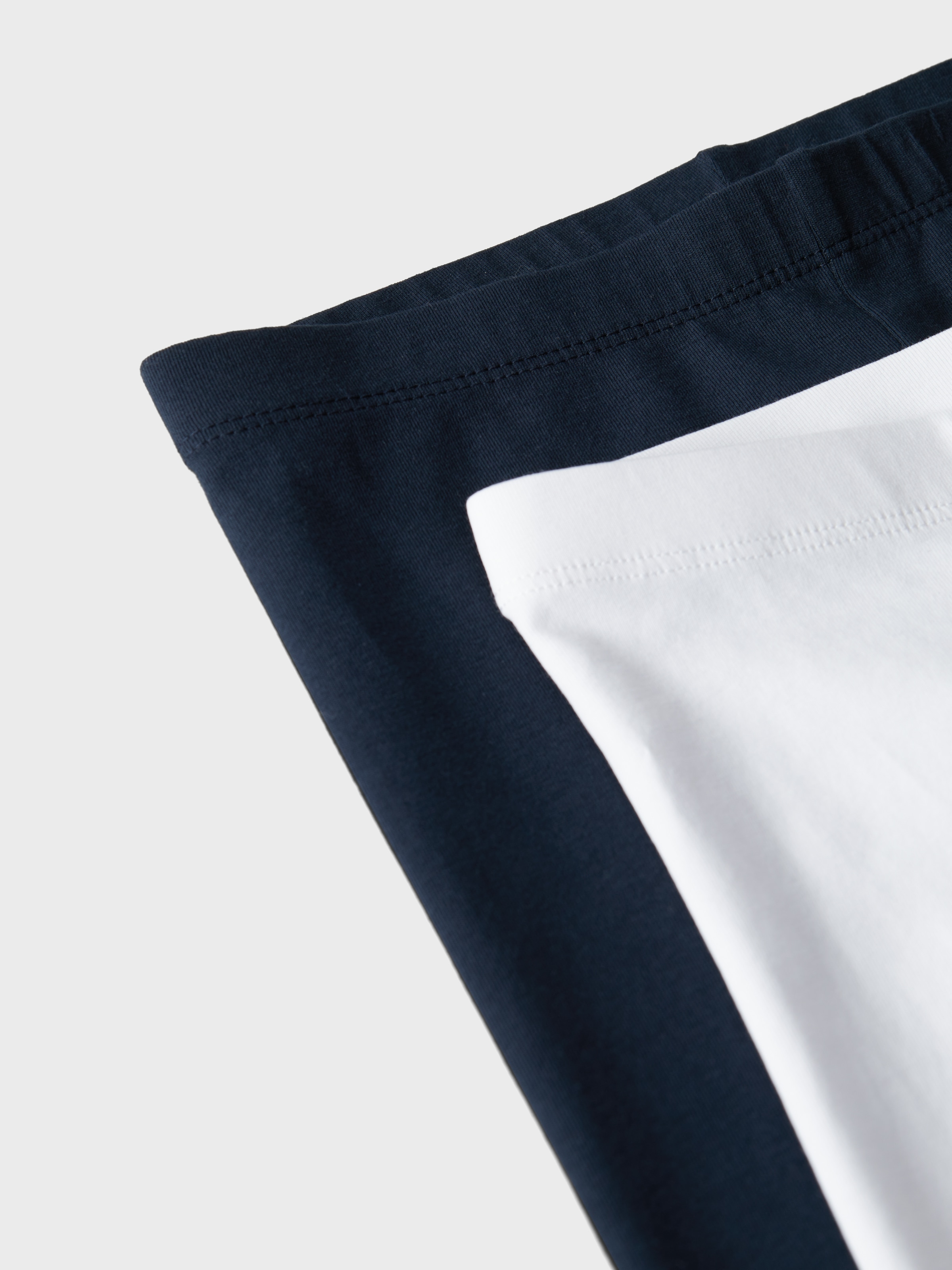 Name It Corsaire »NKFVIVIAN 2P CAPRI LEGGING F NOOS«  en mélange de coton avec élasthanne, coupe régulière, longueur mollet, élastique
