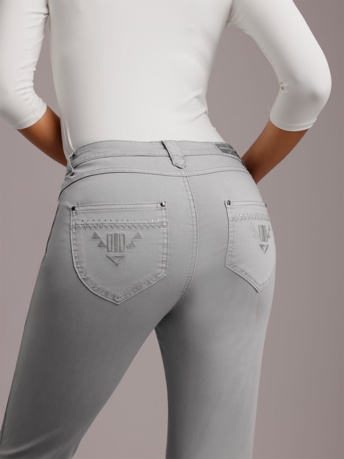 CREATION L PREMIUM Jeans confortables 1