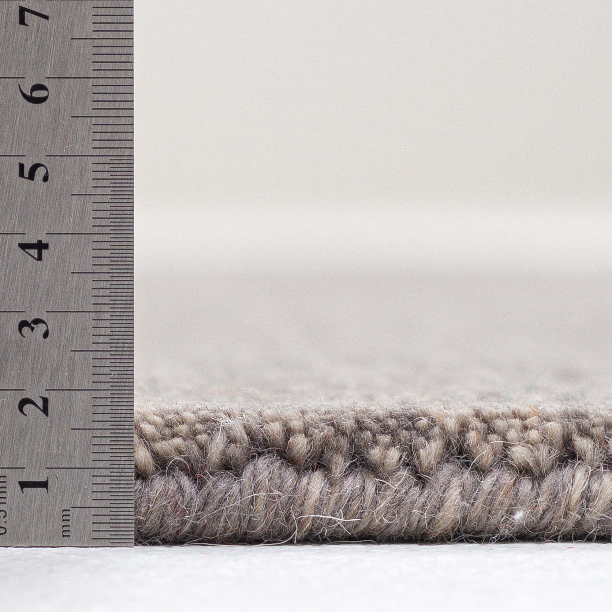 THEKO Wollteppich »Holi« rechteckig 13 mm Höhe Uni-Farben, leicht meliert, reine Wolle, handgewebt mit Knüpfoptik