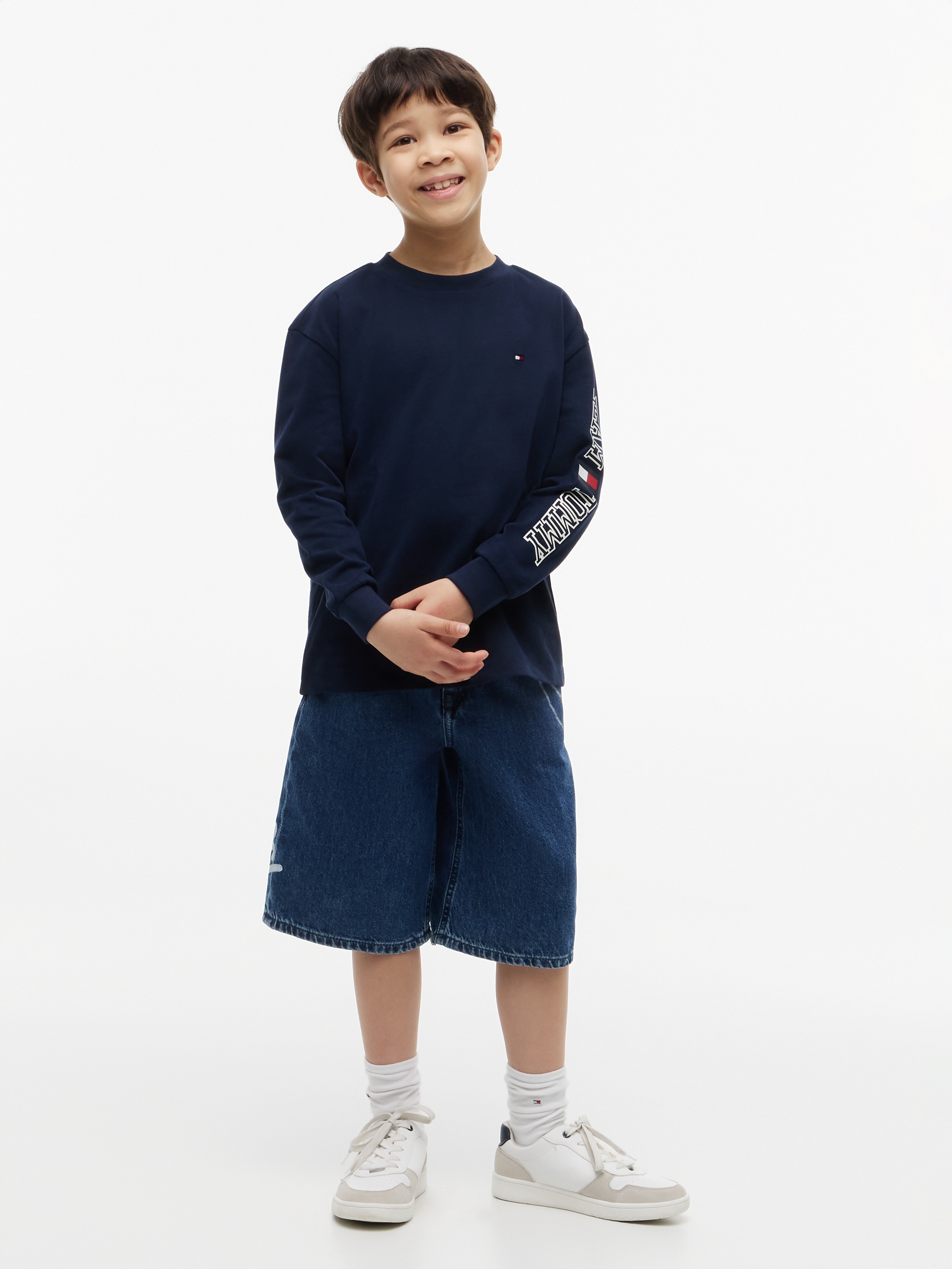 Tommy Hilfiger T-shirt à manches longues coupe régulière, enfants jusqu'à 16 ans, impression sur un bras