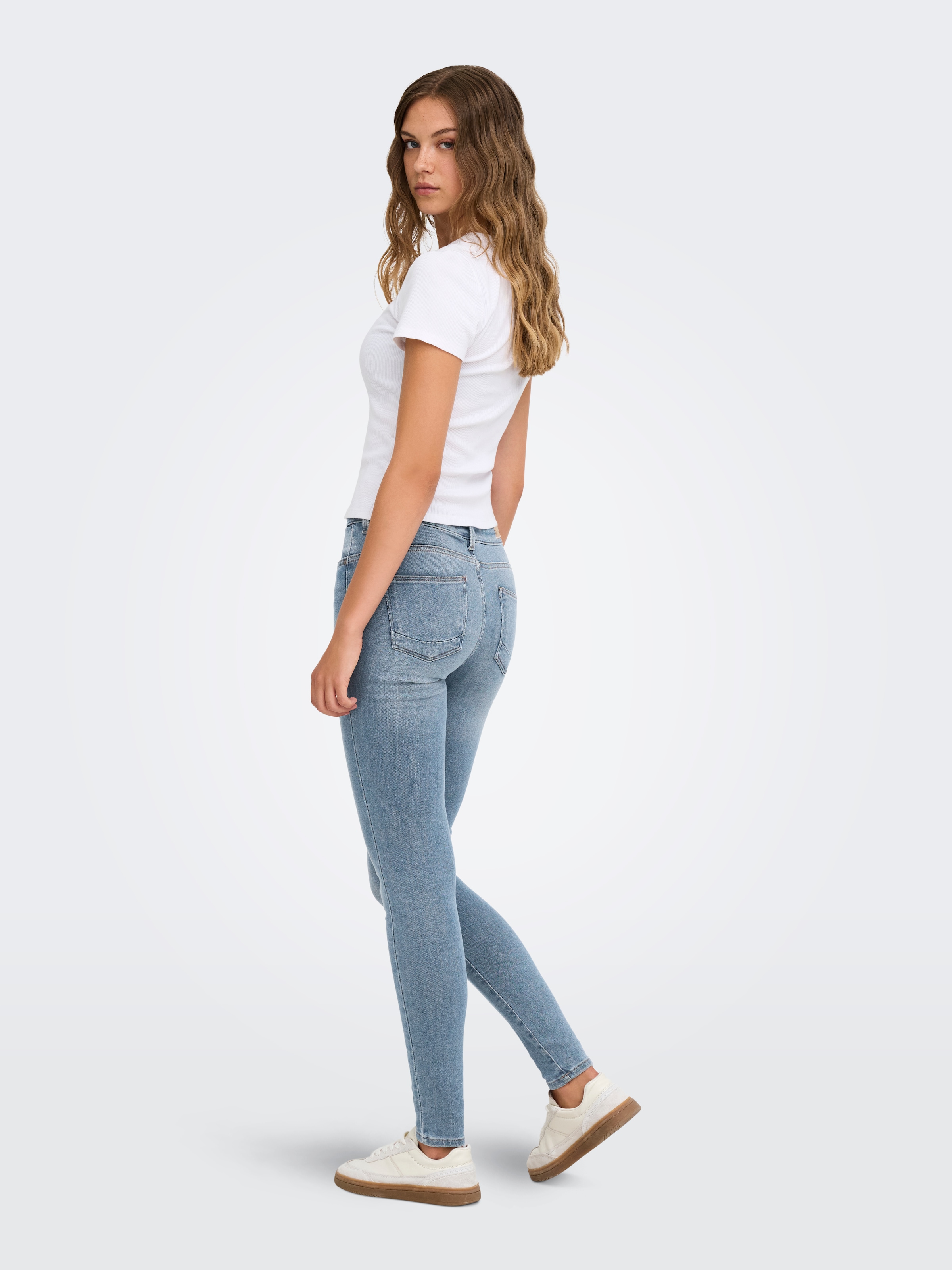 ONLY Jeans skinny »ONLPOWER MID SKIN PUSHUP DNM REA968 NOOS« mélange de coton, coupe skinny