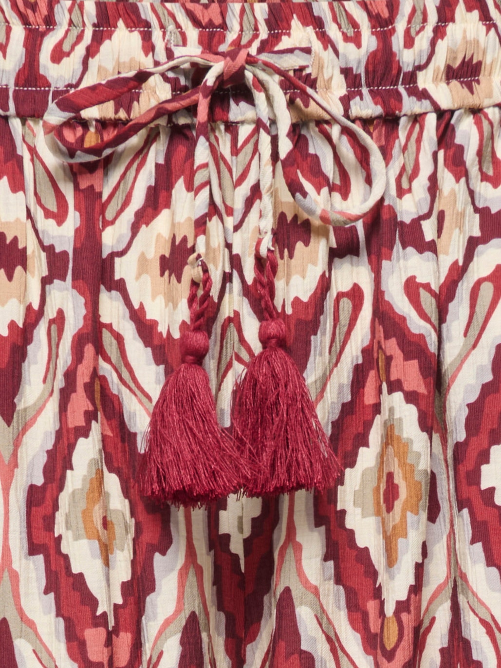 ONLY Shorts »ONLMIKASI STRING DETAIL SHORTS WVN«  Viskosemischung, Bindeverschluss